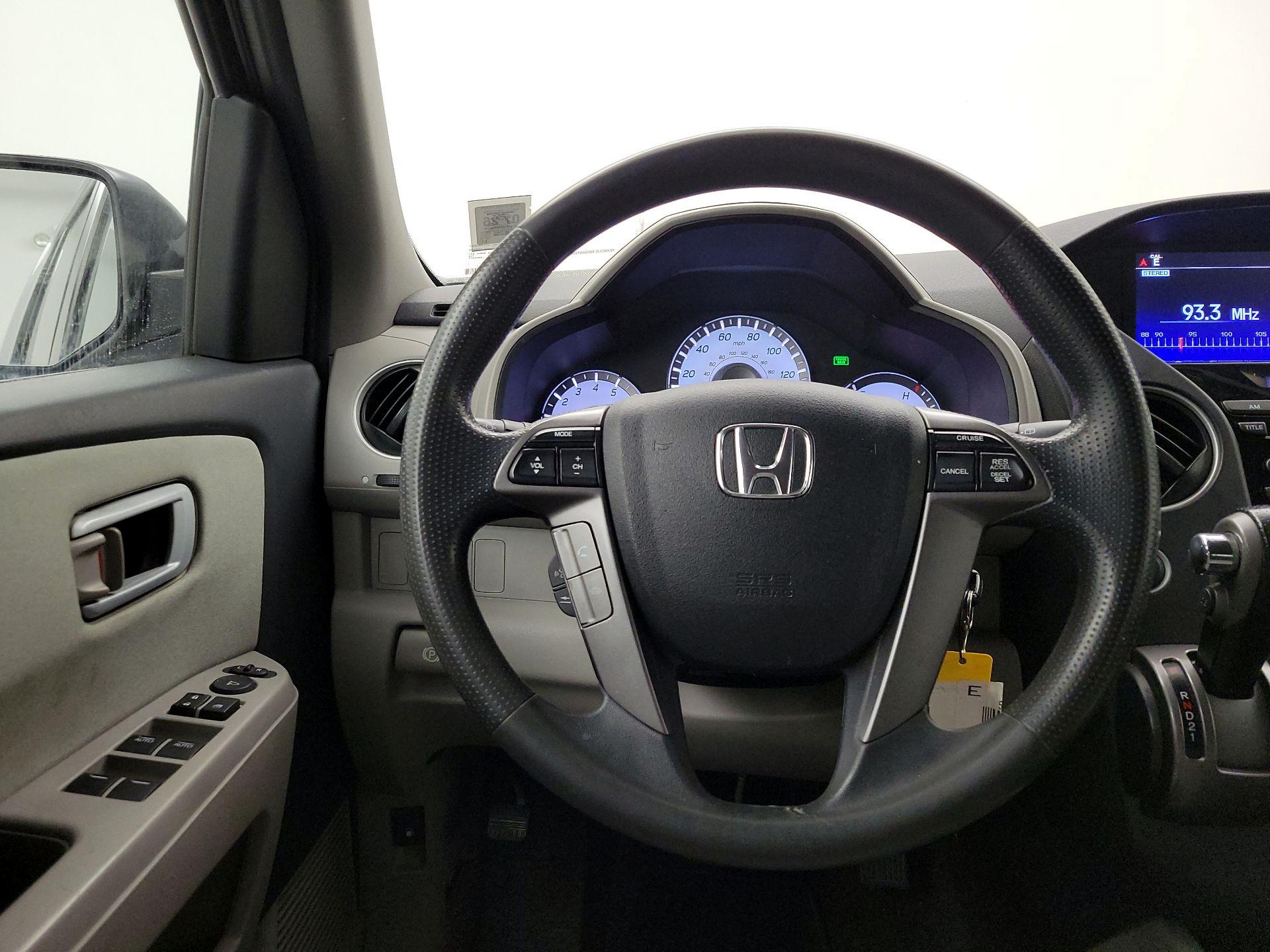 Thumbnail: 2015 Honda Pilot - 10