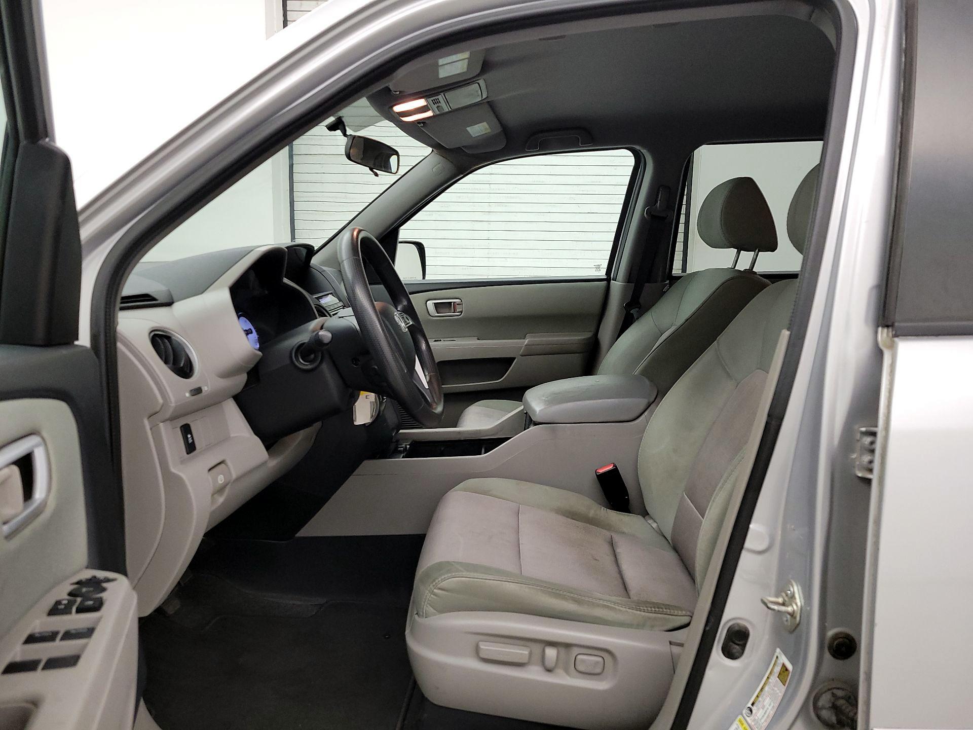Thumbnail: 2015 Honda Pilot - 11