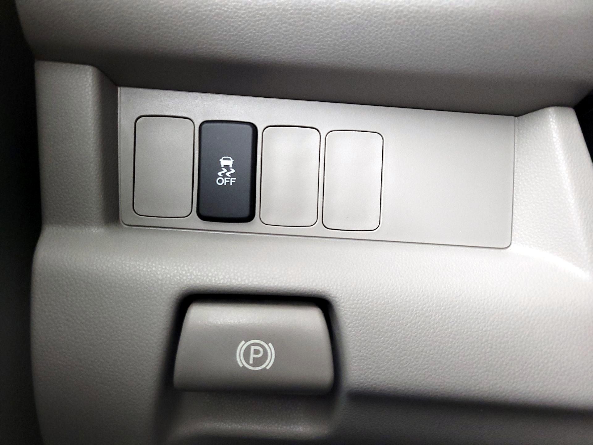 Thumbnail: 2015 Honda Pilot - 13