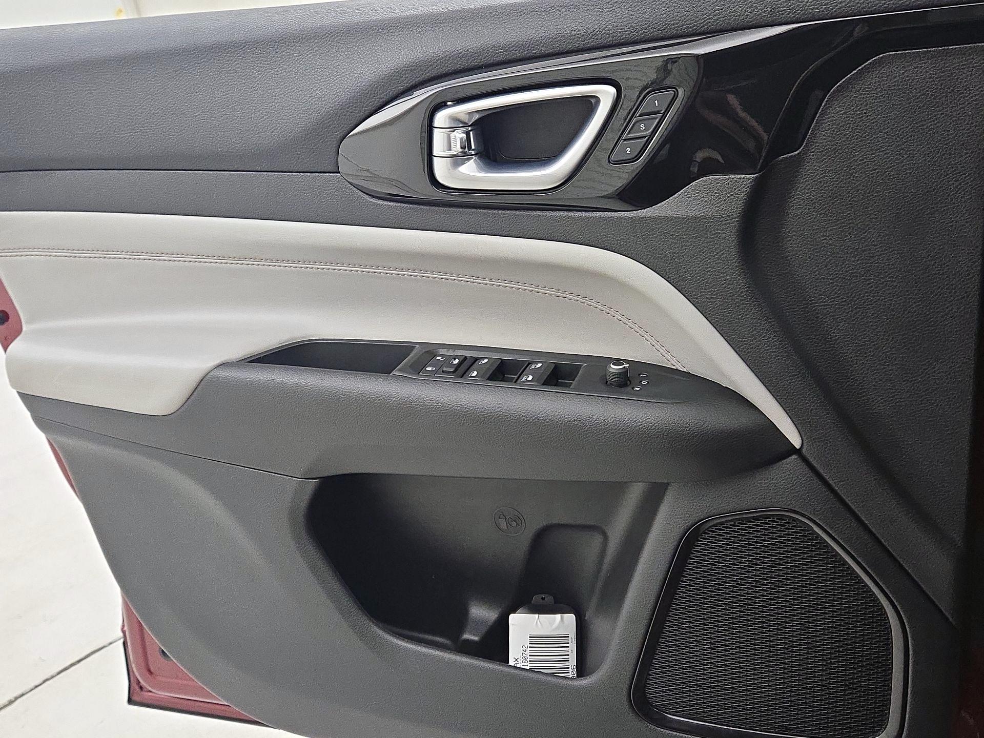 Thumbnail: 2022 Jeep Compass - 12