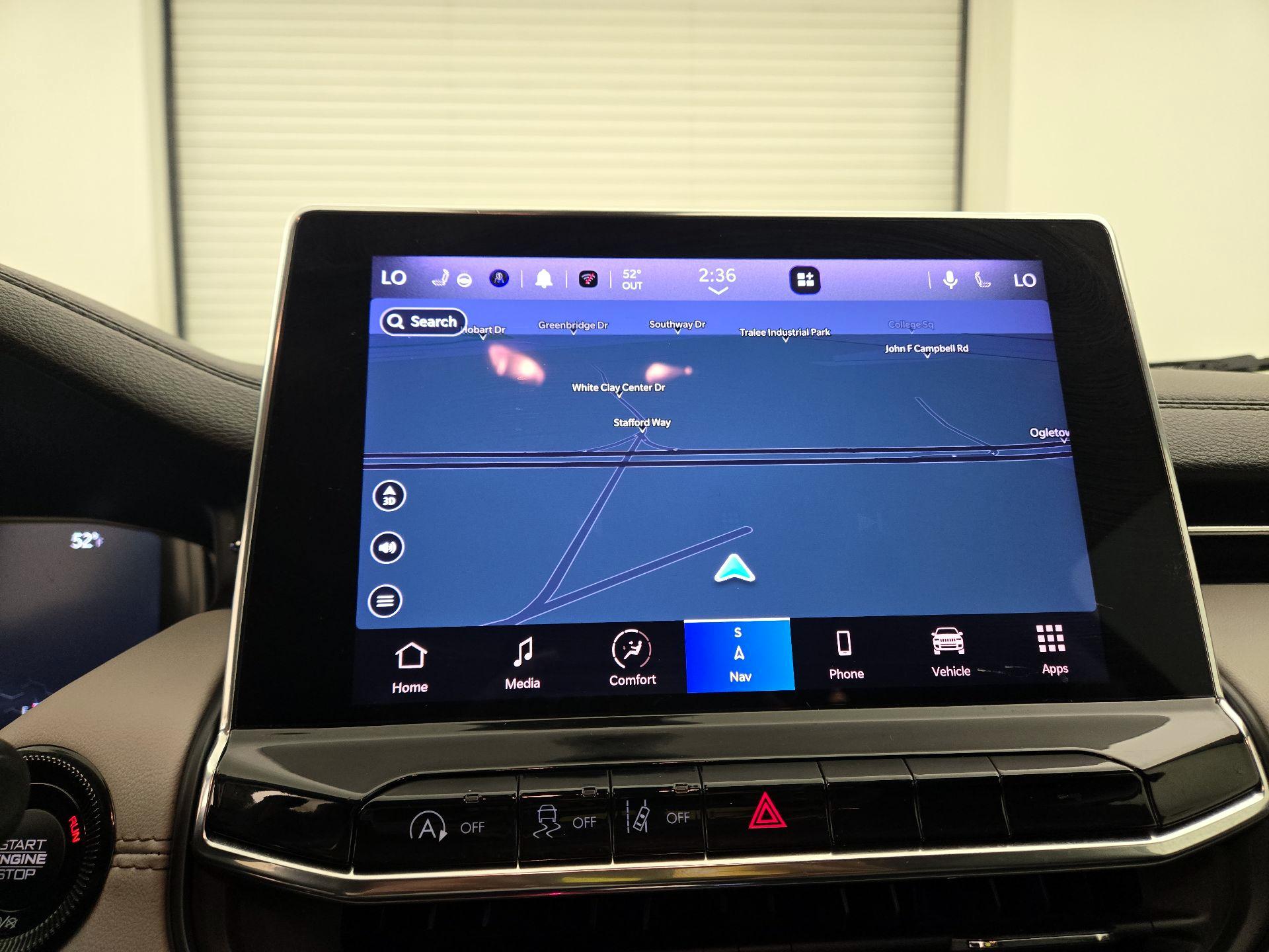 Thumbnail: 2022 Jeep Compass - 14