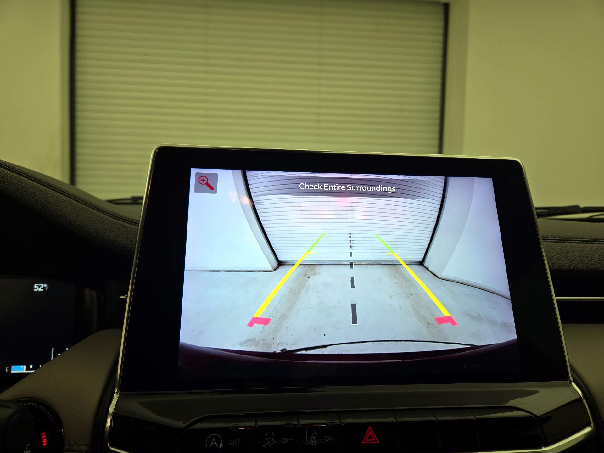 Thumbnail: 2022 Jeep Compass - 15