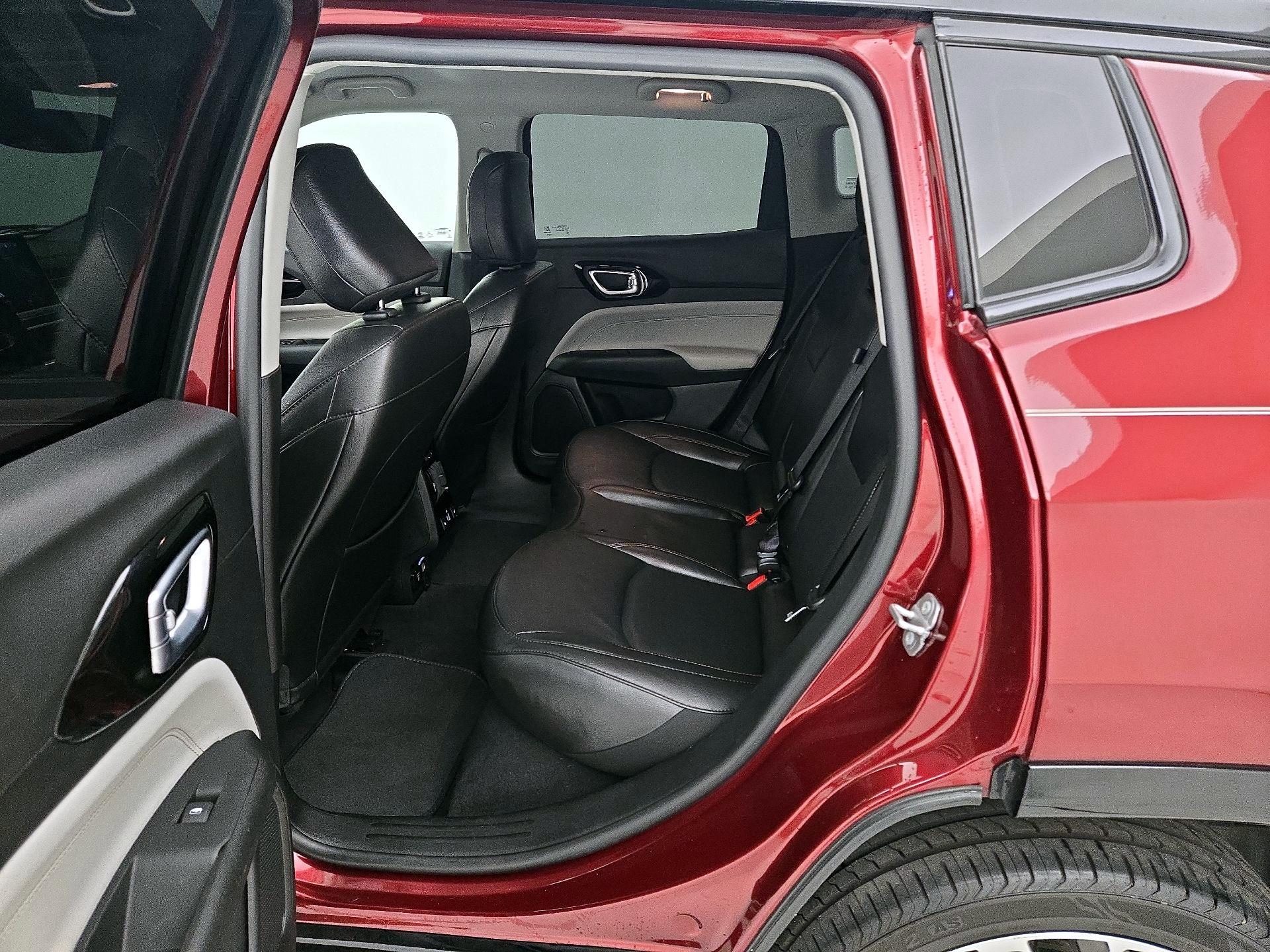 Thumbnail: 2022 Jeep Compass - 20