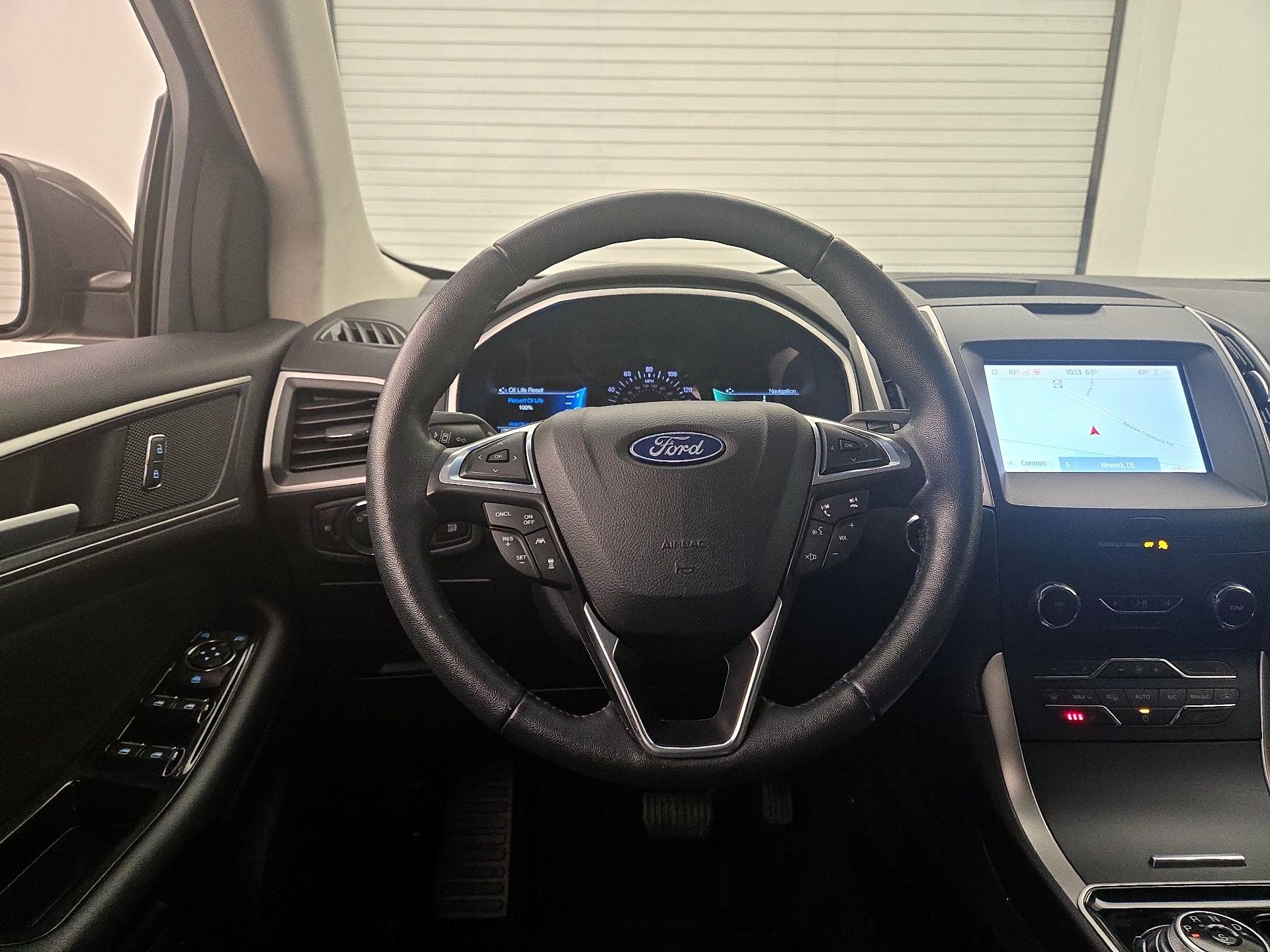 Thumbnail: 2020 Ford Edge - 10