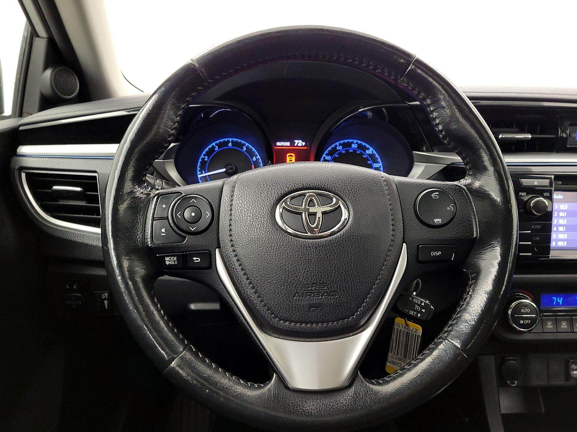 Thumbnail: 2015 Toyota Corolla - 10