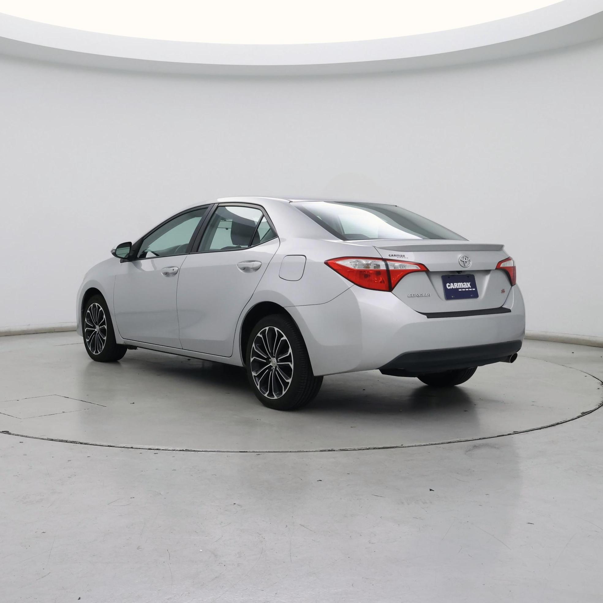 Thumbnail: 2015 Toyota Corolla - 2