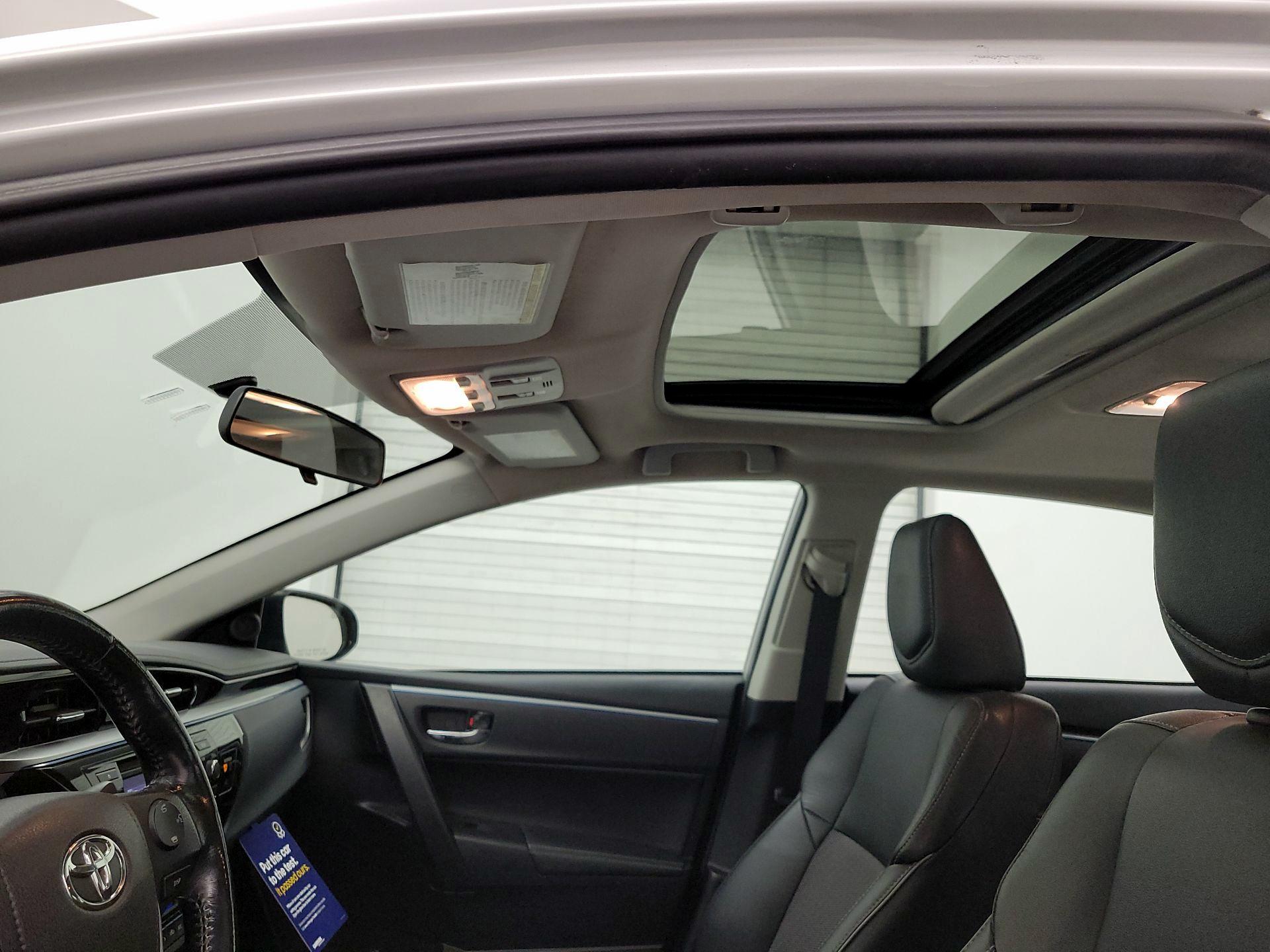 Thumbnail: 2015 Toyota Corolla - 19