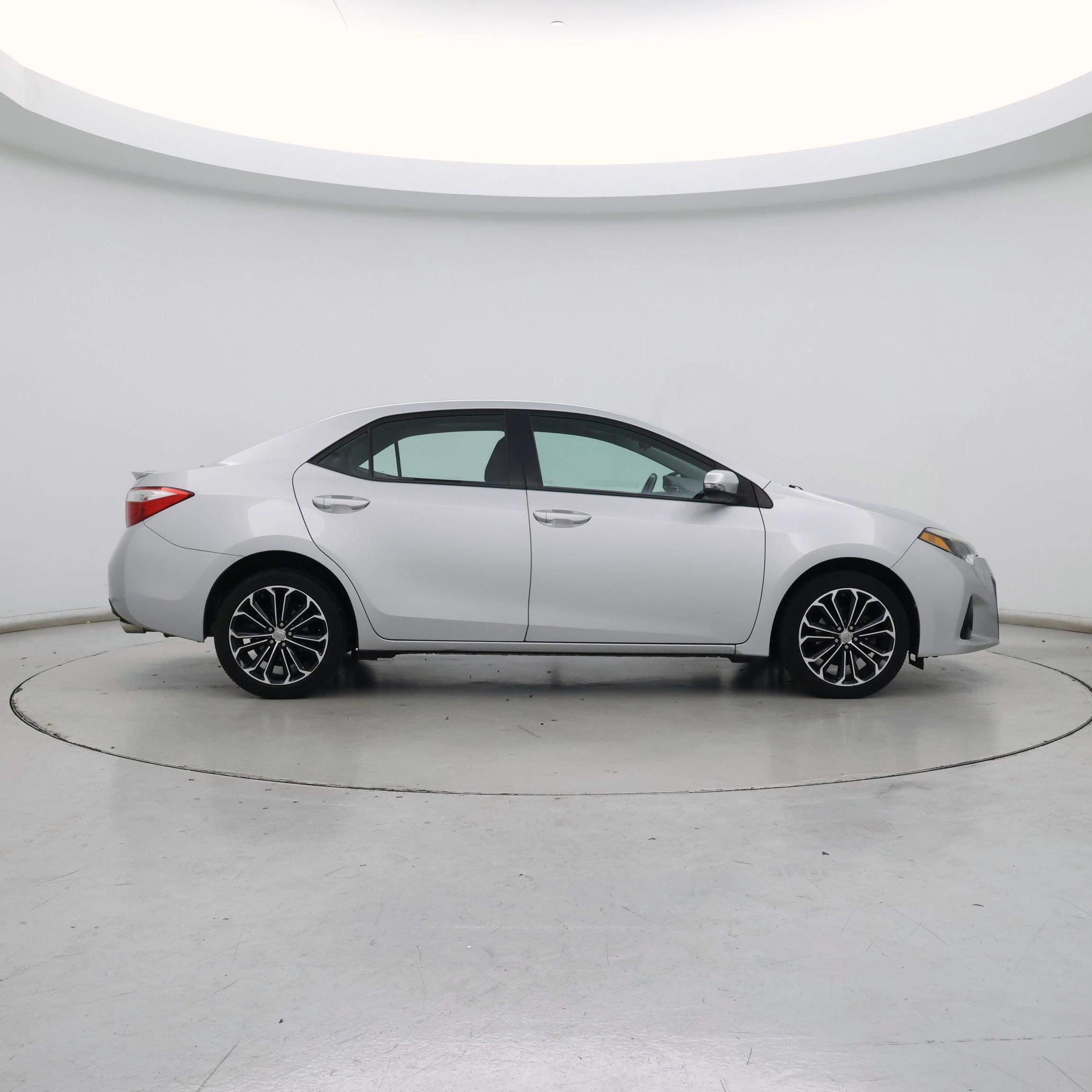 Thumbnail: 2015 Toyota Corolla - 7