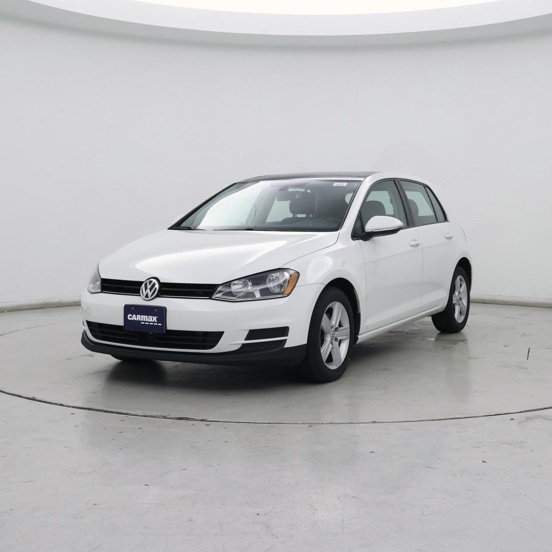 Thumbnail: 2017 Volkswagen Golf - 4