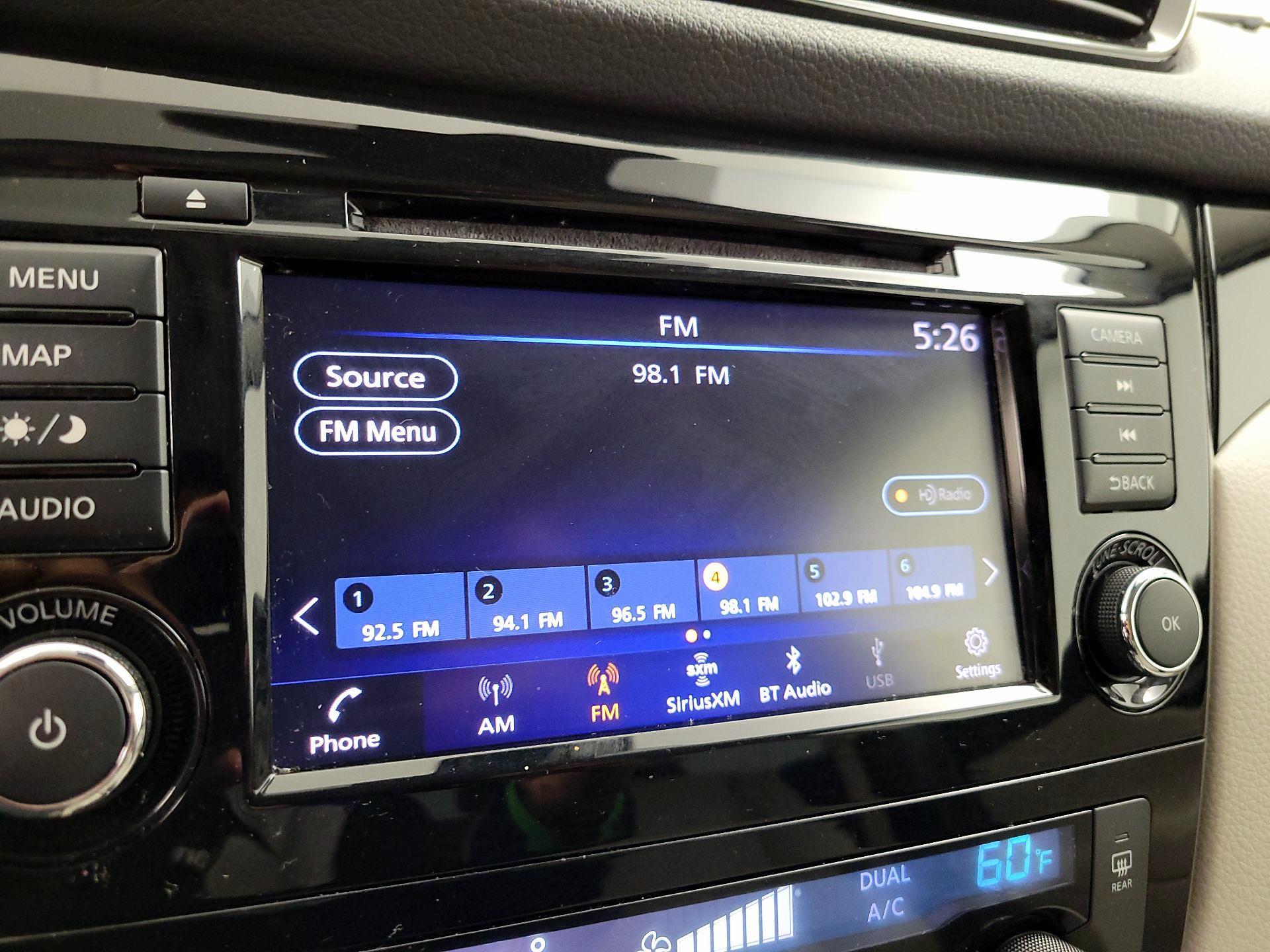 Thumbnail: 2019 Nissan Rogue Sport - 16
