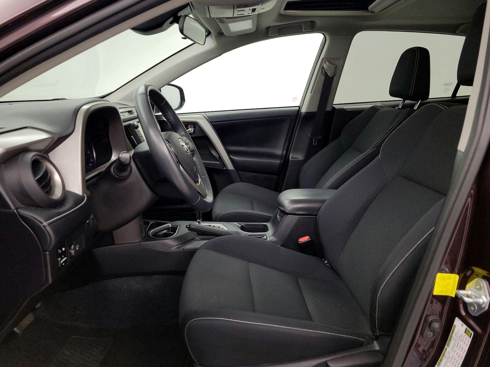 Thumbnail: 2017 Toyota RAV4 - 11