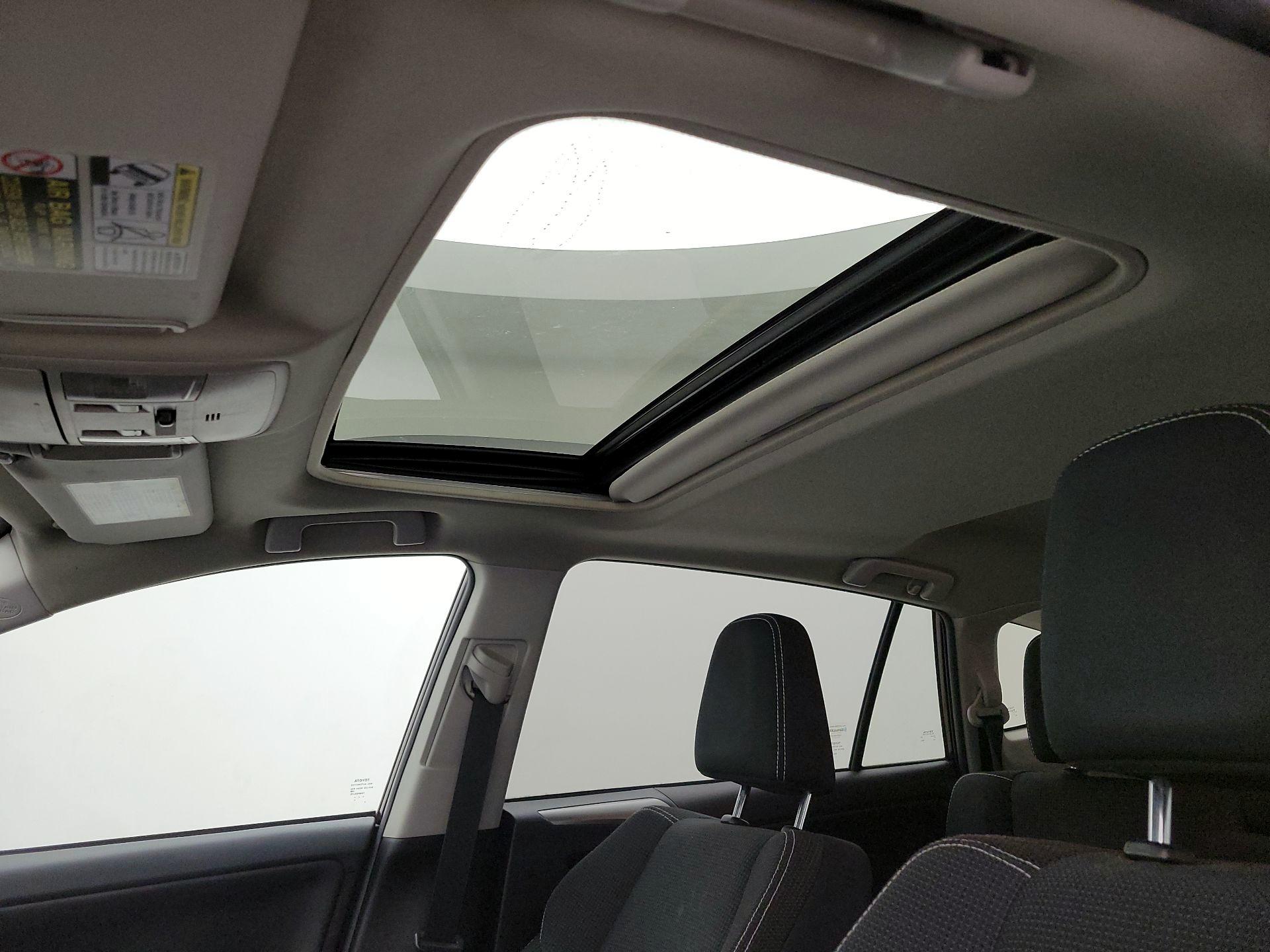 Thumbnail: 2017 Toyota RAV4 - 19