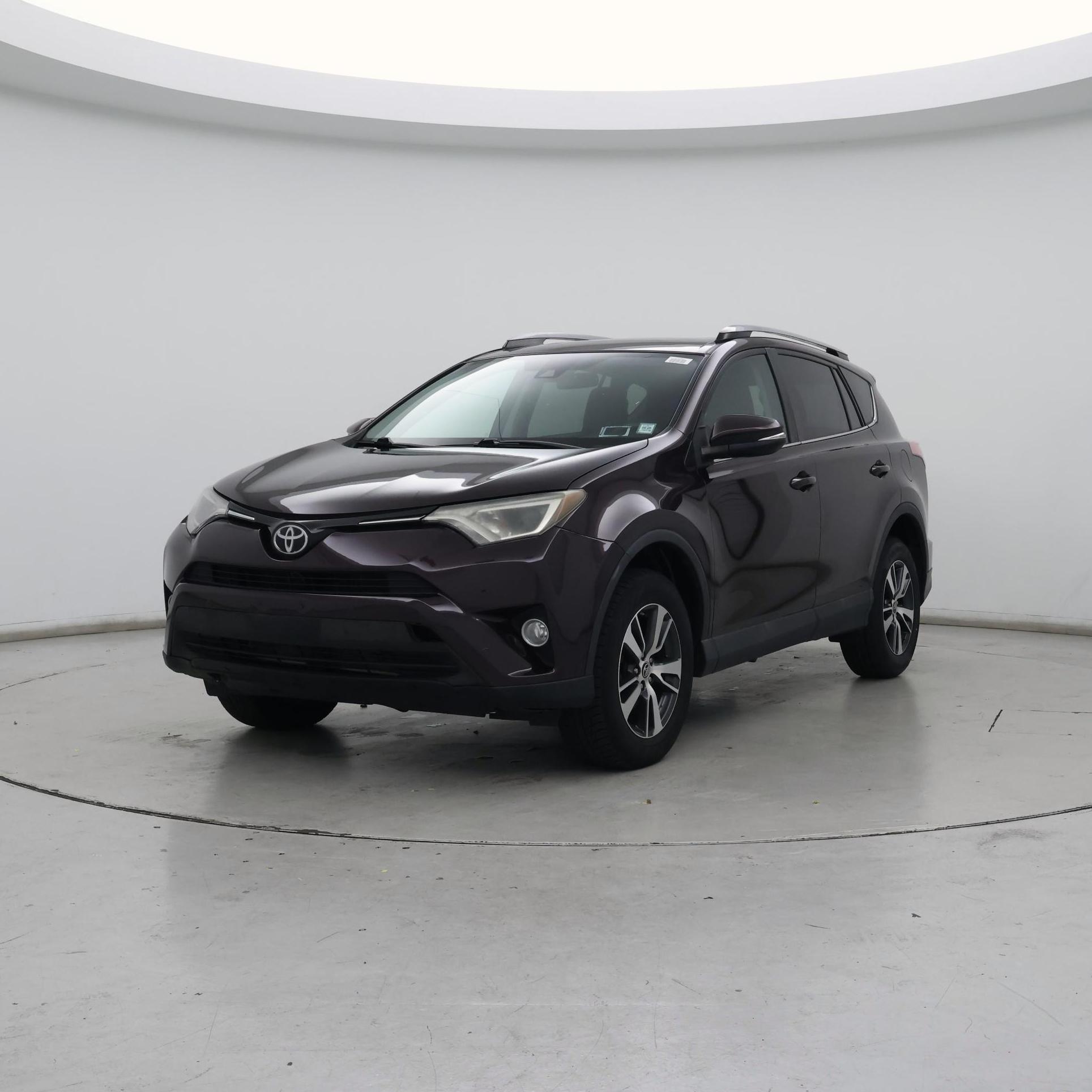 Thumbnail: 2017 Toyota RAV4 - 4