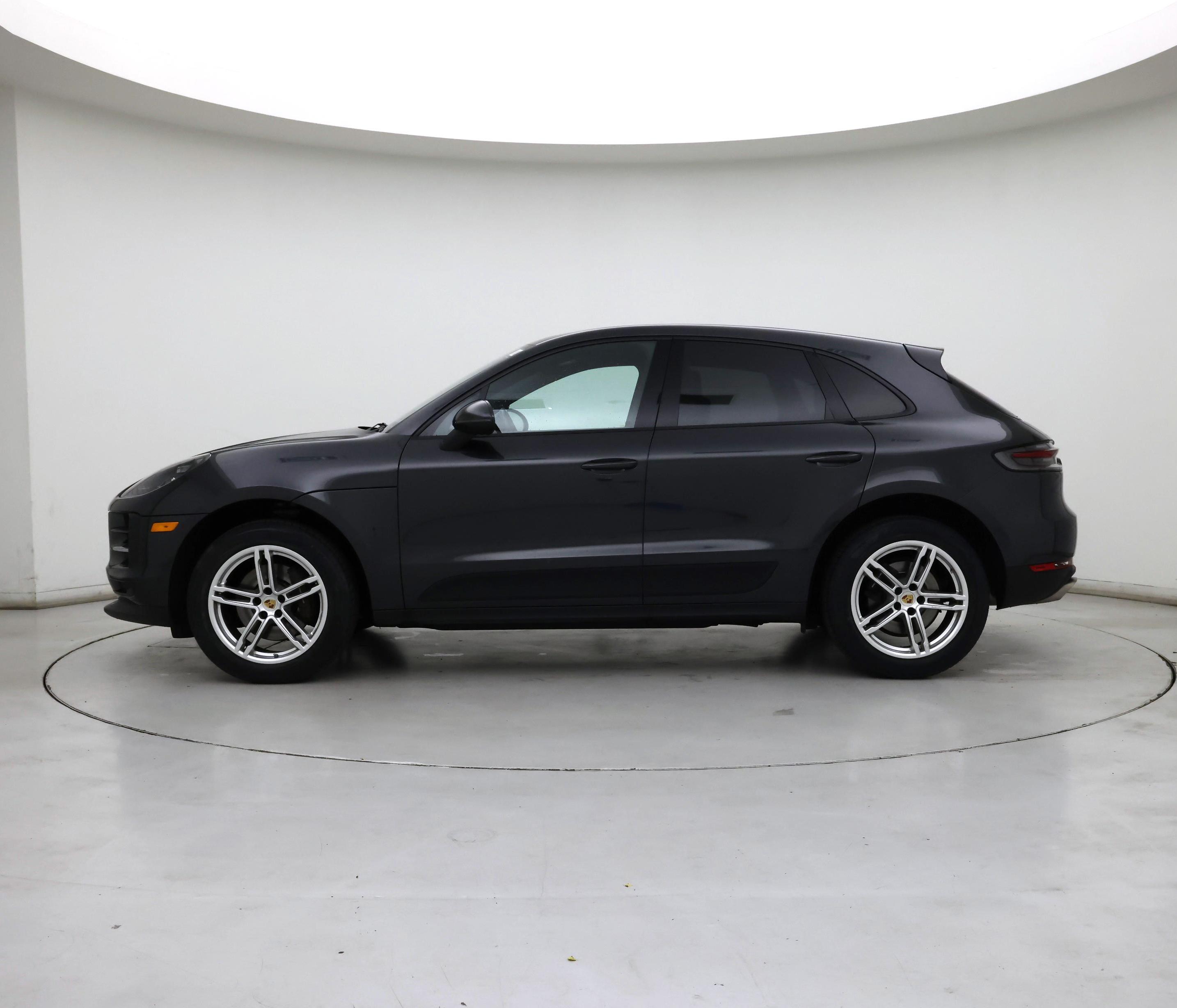 Thumbnail: 2020 Porsche Macan - 3