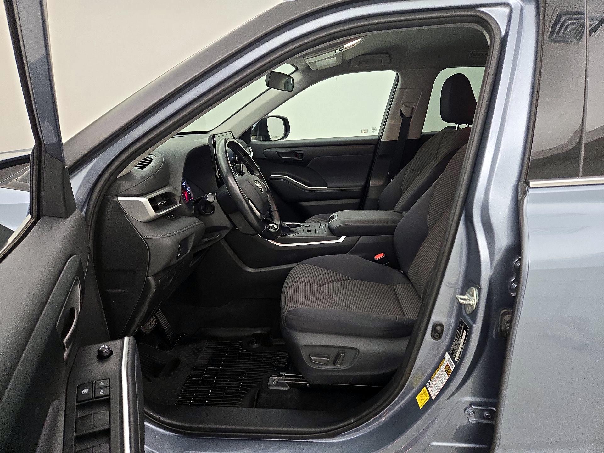 Thumbnail: 2020 Toyota Highlander - 11