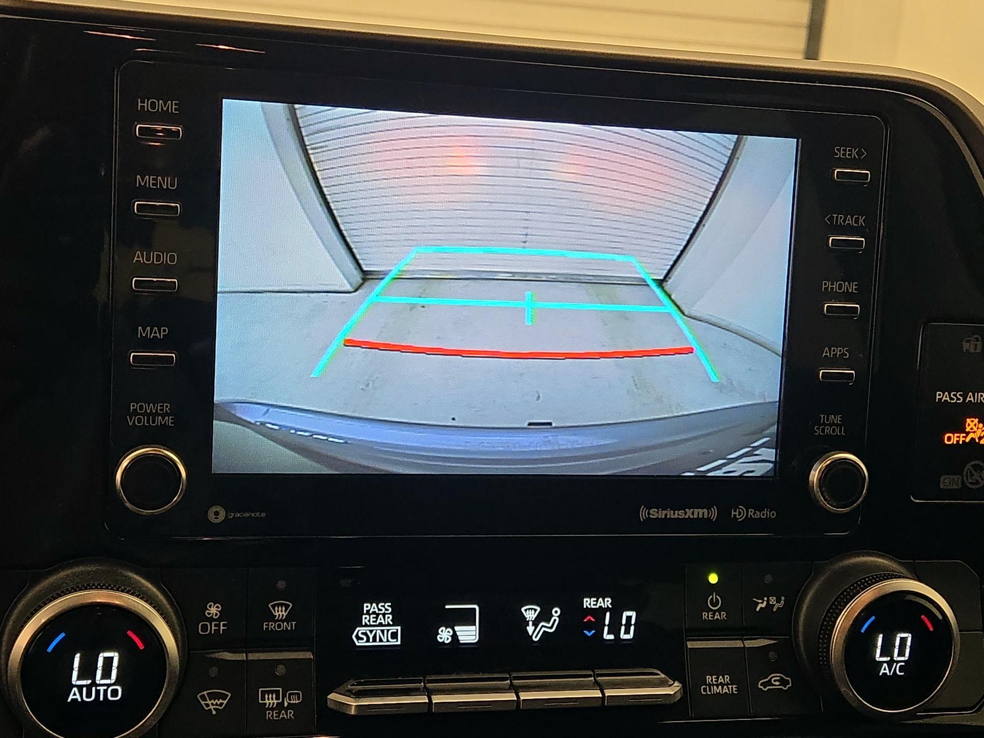 Thumbnail: 2020 Toyota Highlander - 14