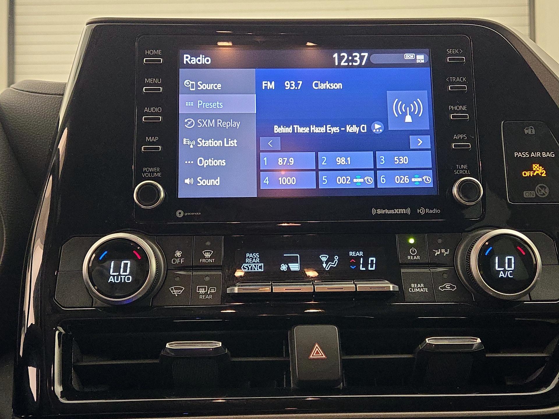 Thumbnail: 2020 Toyota Highlander - 15