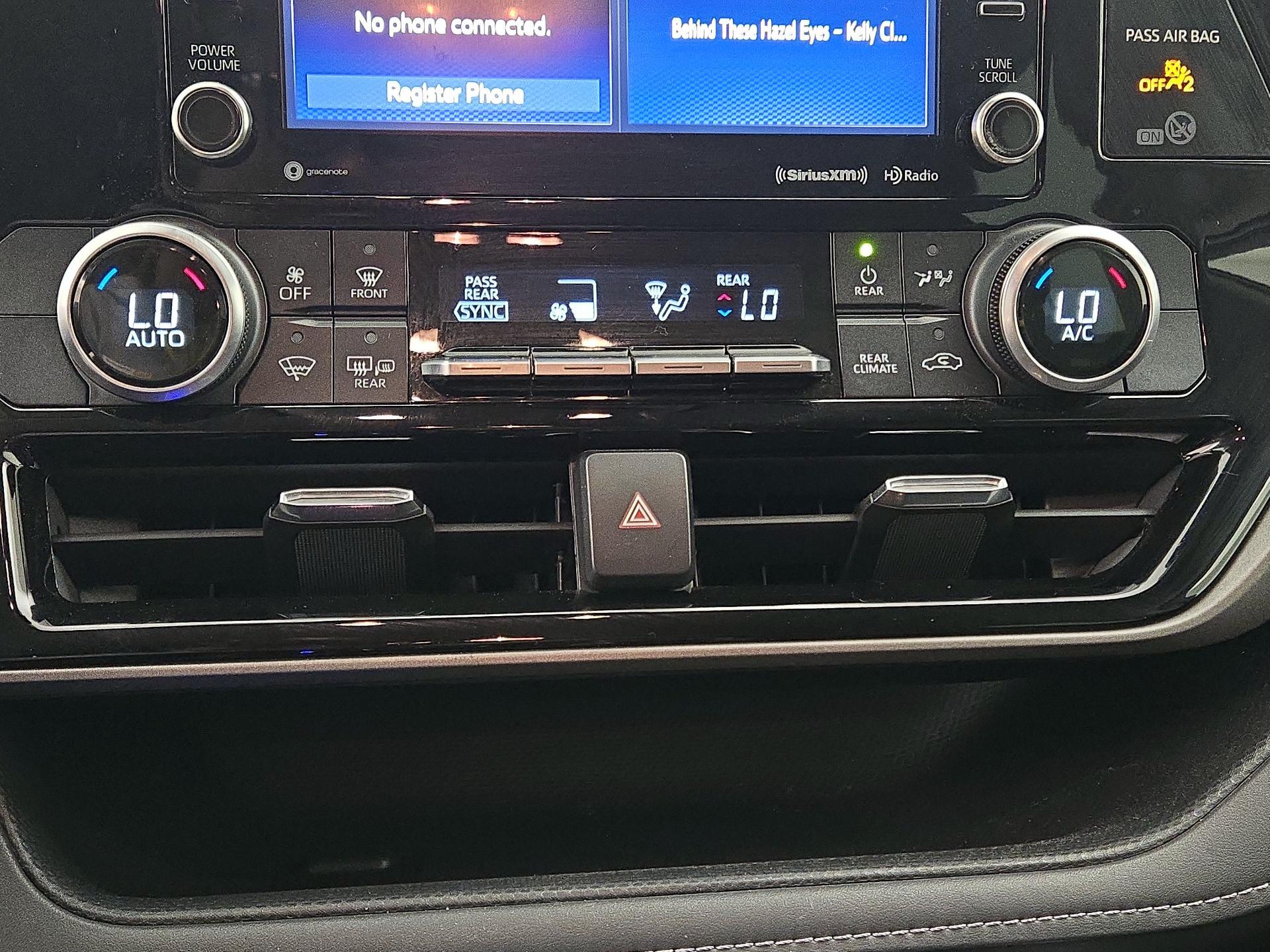 Thumbnail: 2020 Toyota Highlander - 16