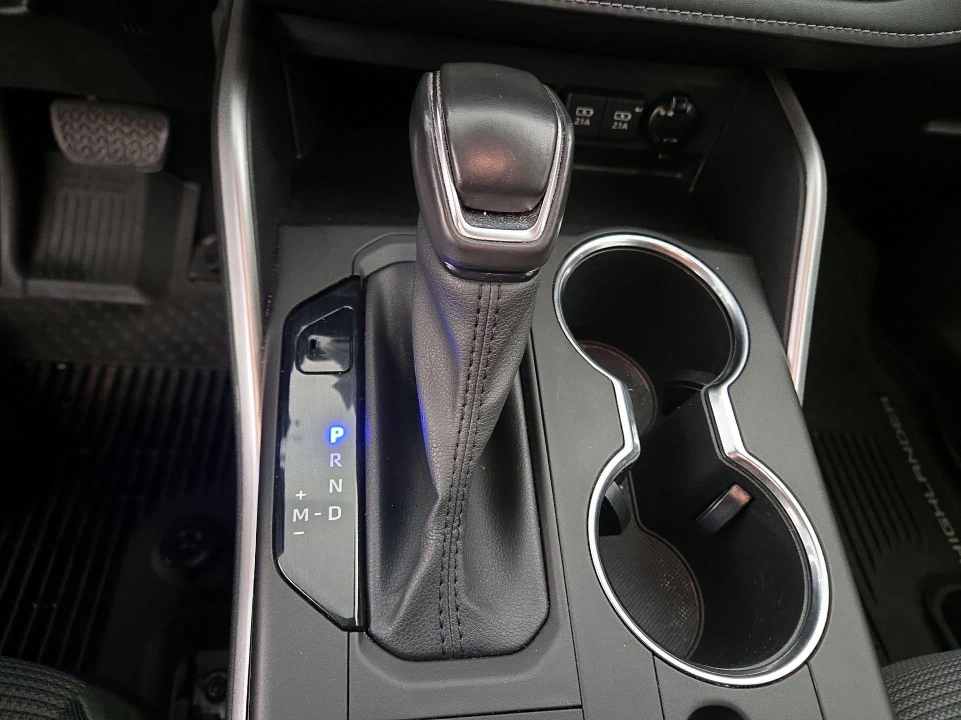 Thumbnail: 2020 Toyota Highlander - 17