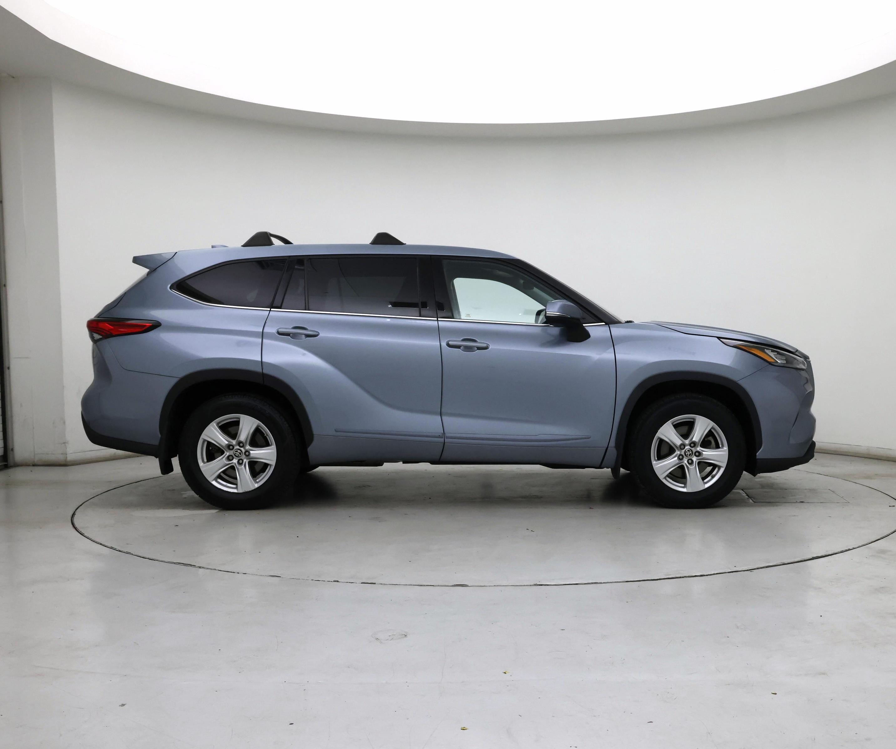Thumbnail: 2020 Toyota Highlander - 7
