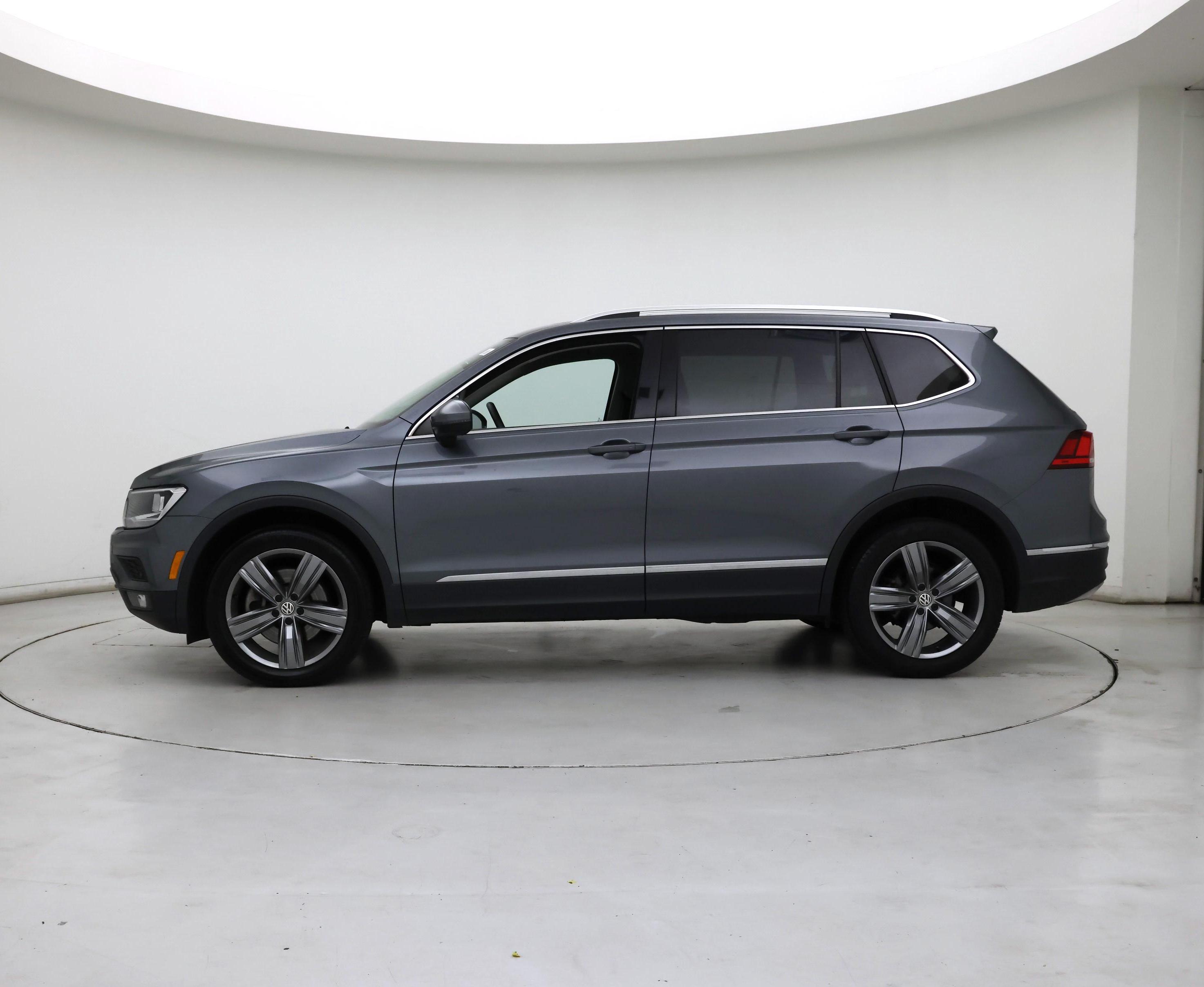 Thumbnail: 2020 Volkswagen Tiguan - 3