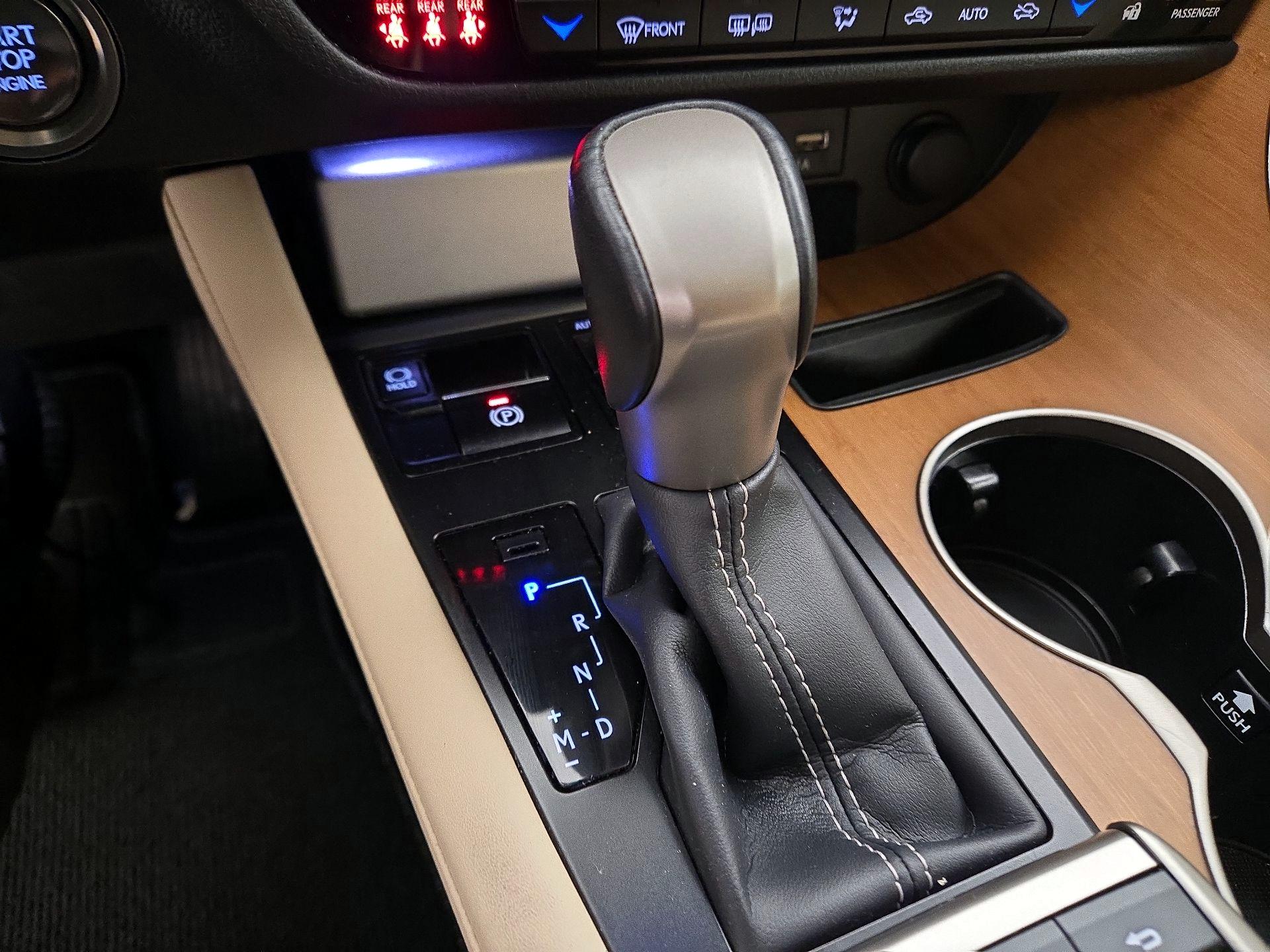 Thumbnail: 2021 Lexus RX - 16