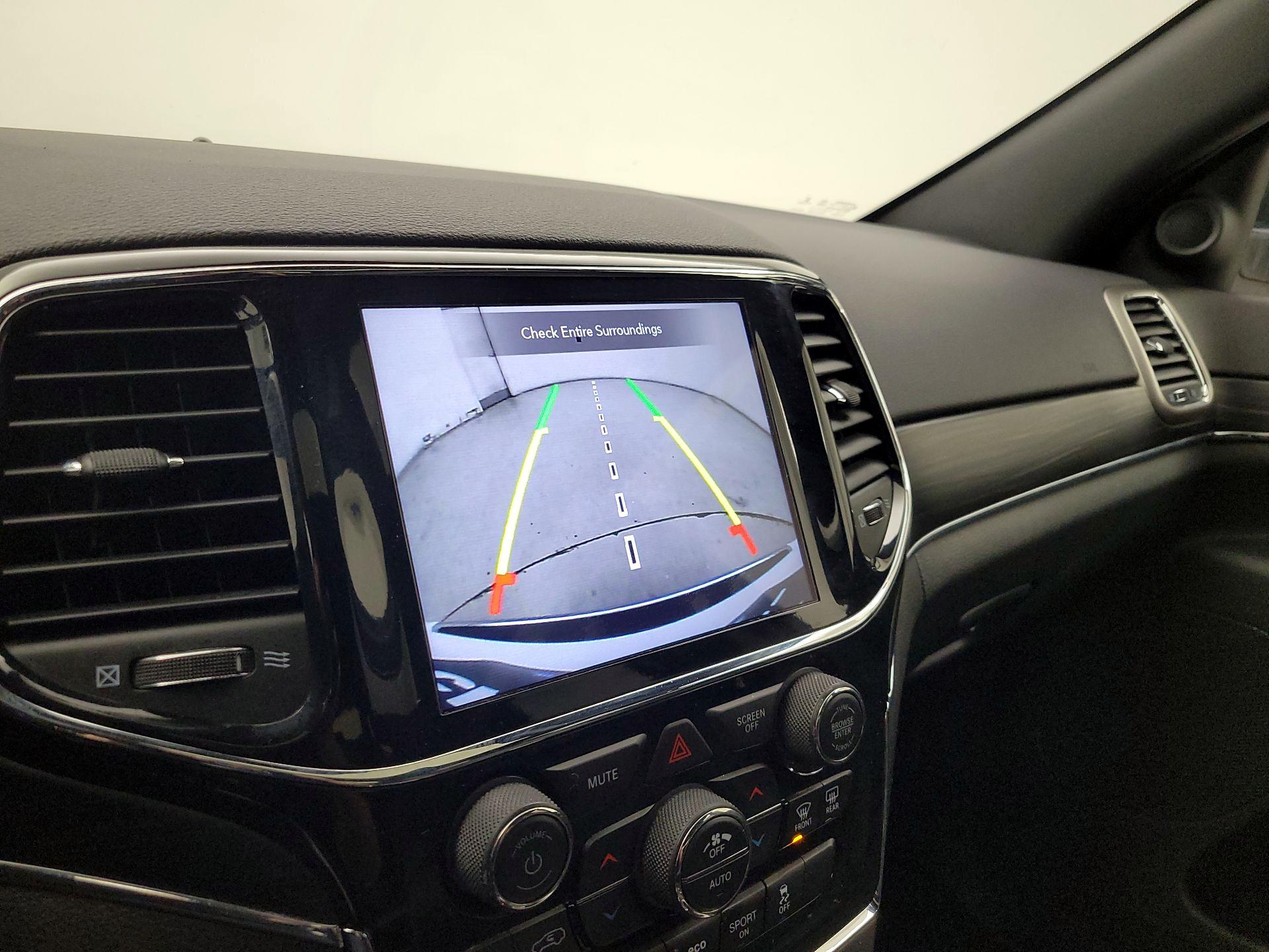 Thumbnail: 2020 Jeep Grand Cherokee - 15