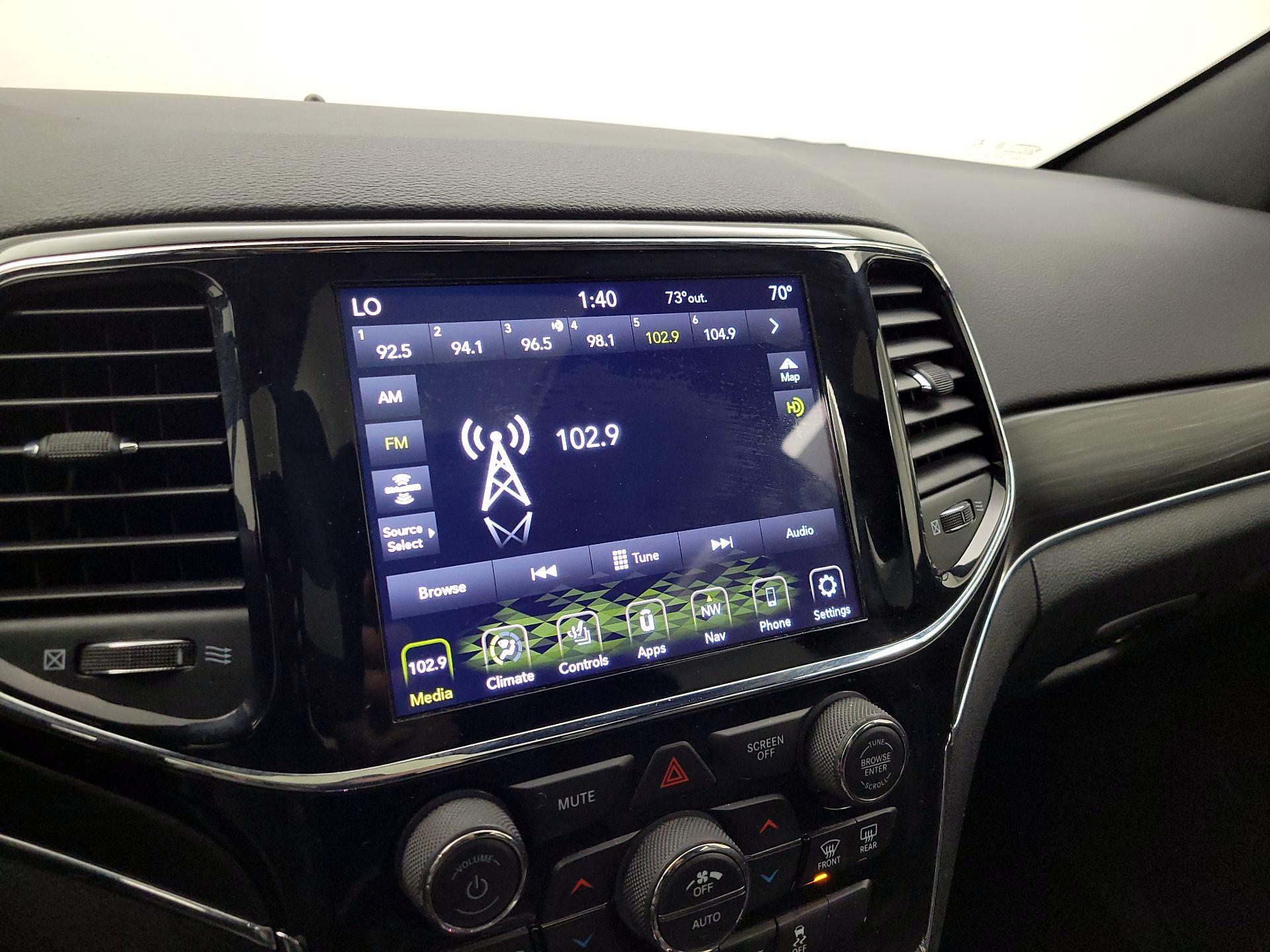 Thumbnail: 2020 Jeep Grand Cherokee - 16