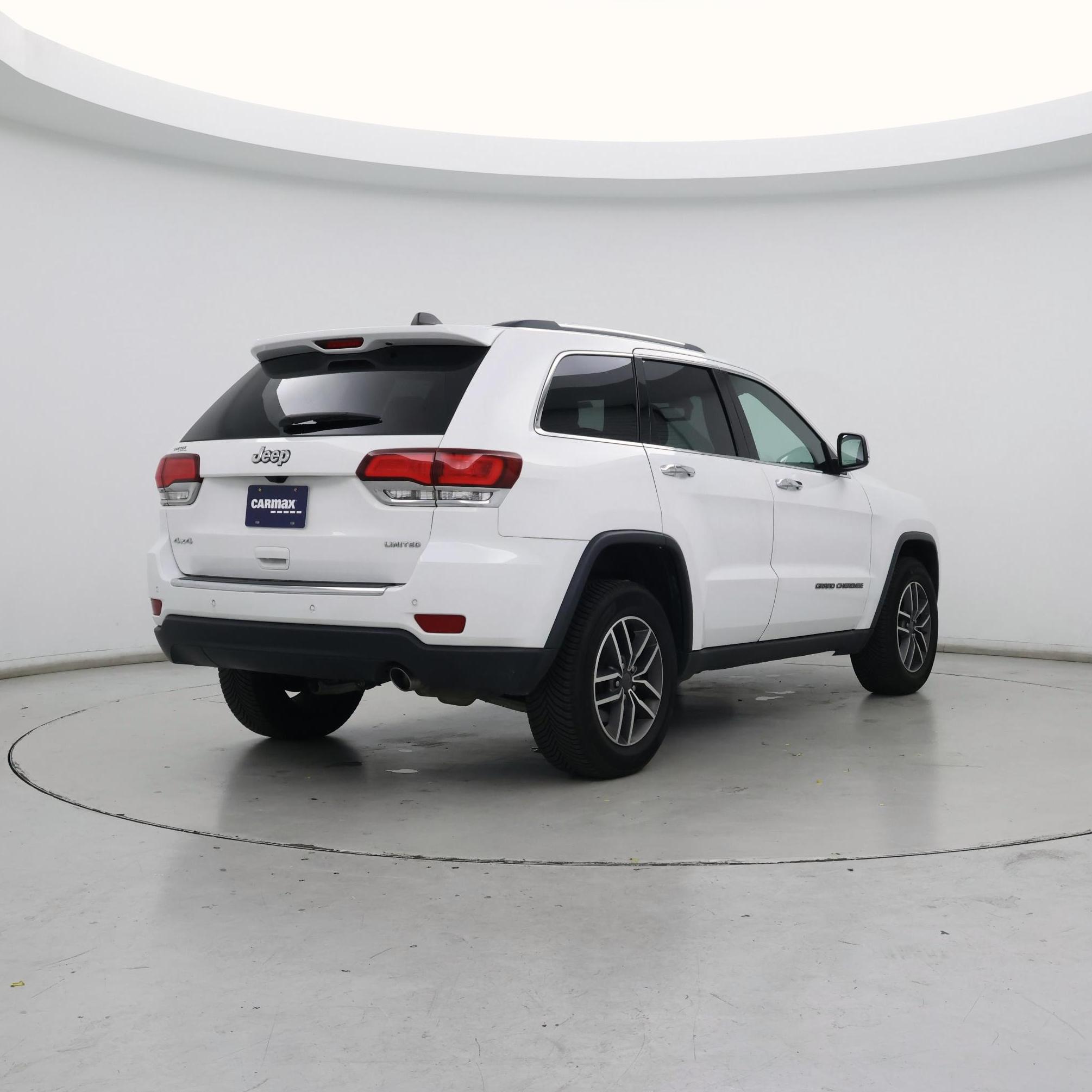 Thumbnail: 2020 Jeep Grand Cherokee - 8