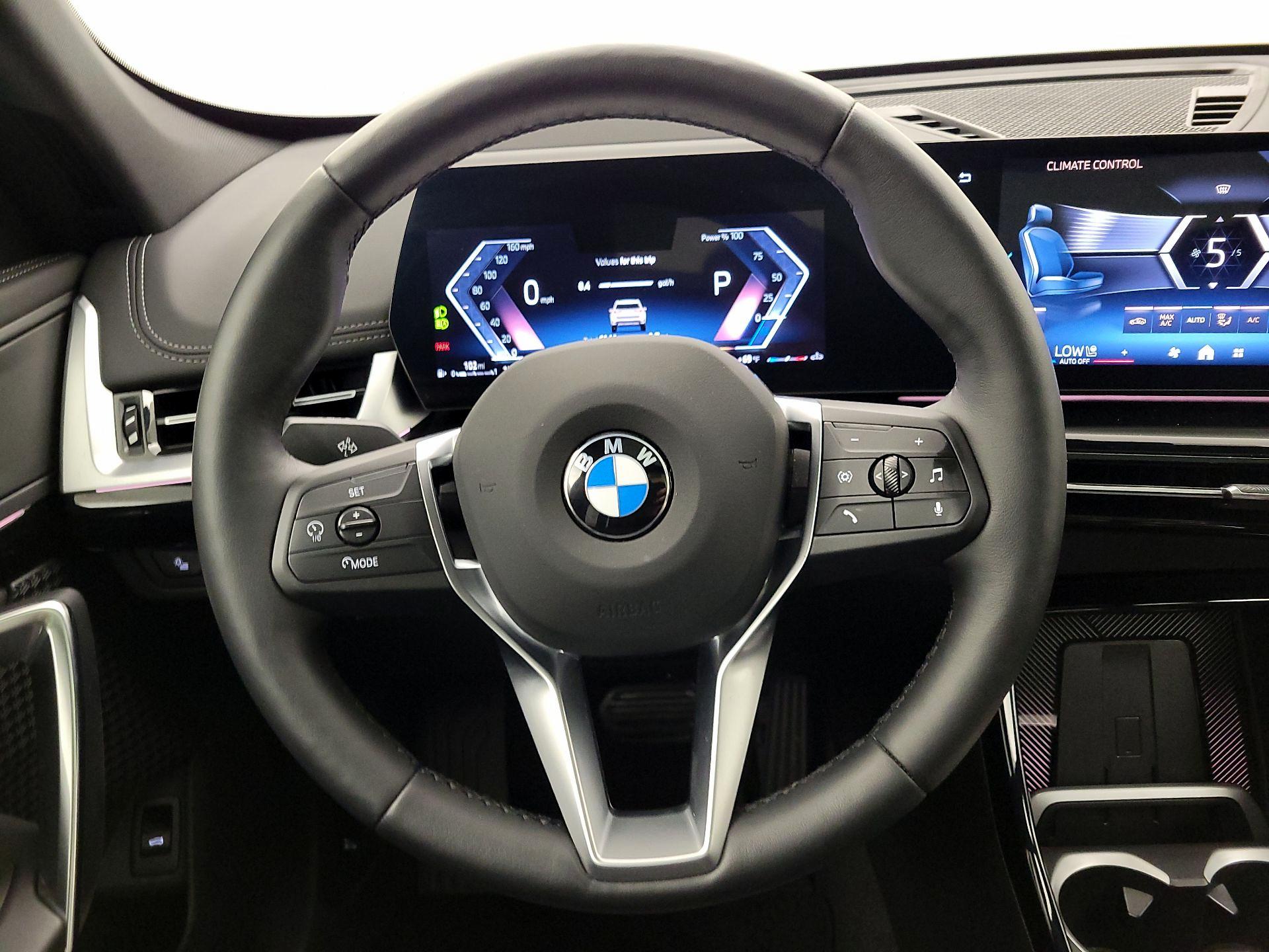 Thumbnail: 2025 BMW X1 - 10