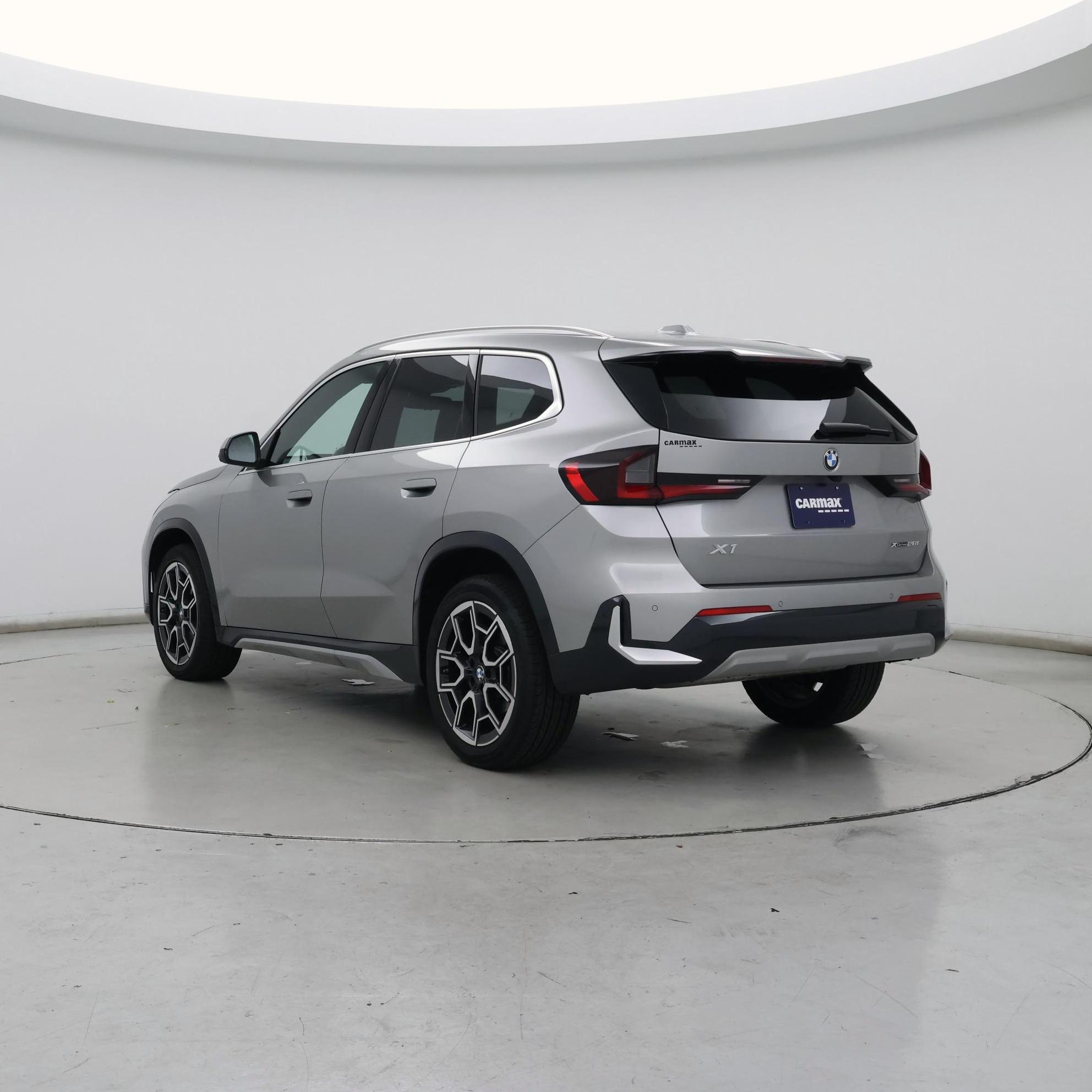 Thumbnail: 2025 BMW X1 - 2