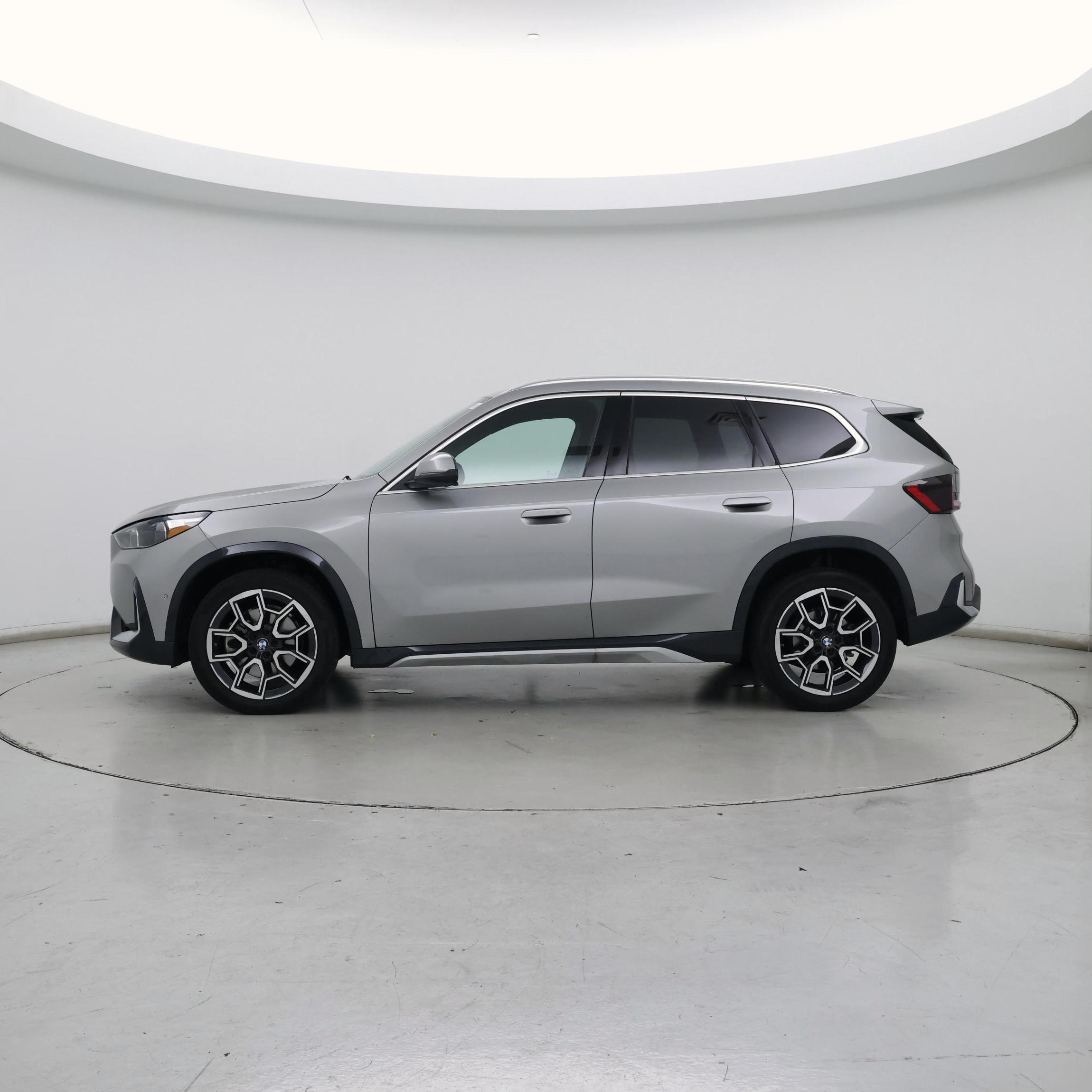 Thumbnail: 2025 BMW X1 - 3