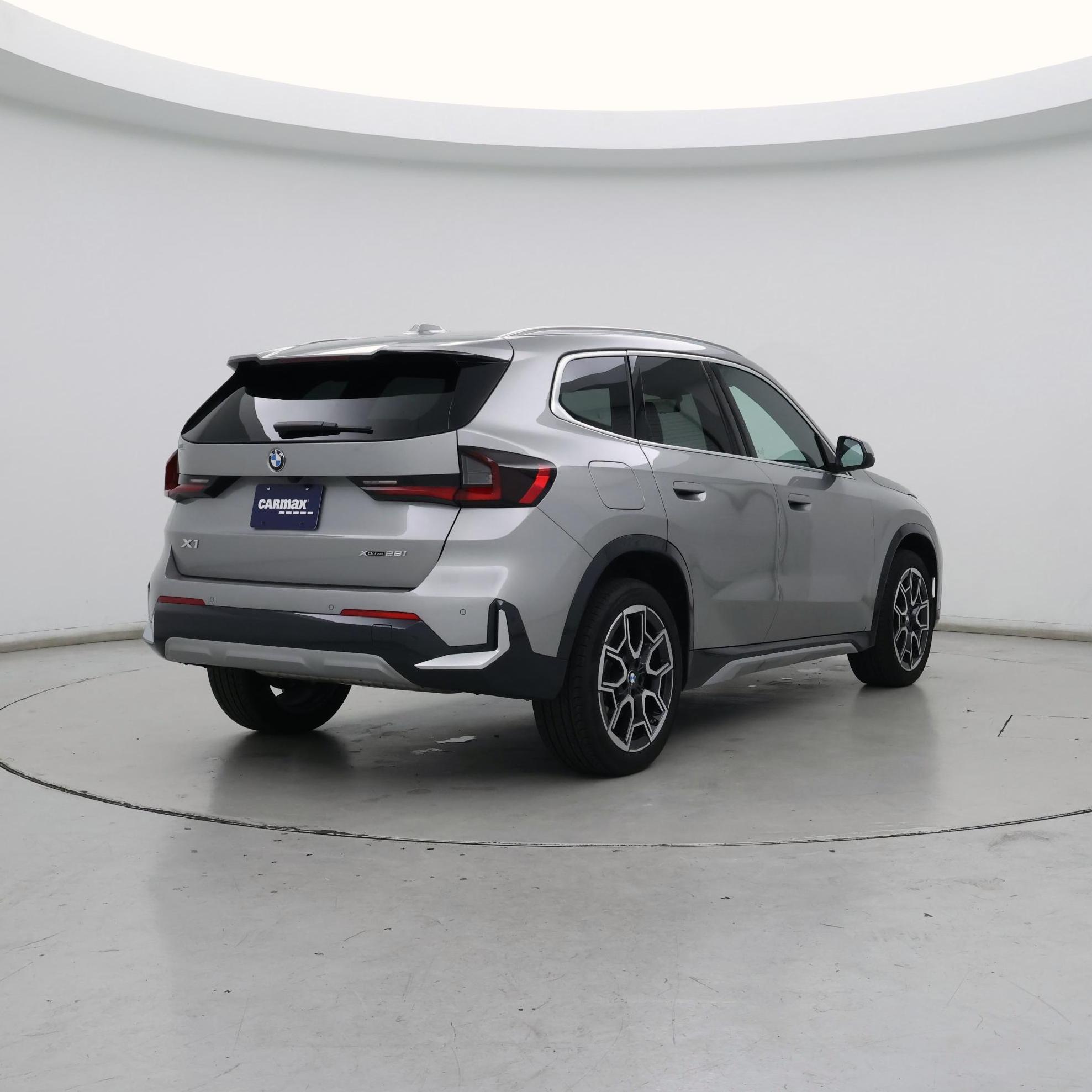 Thumbnail: 2025 BMW X1 - 8