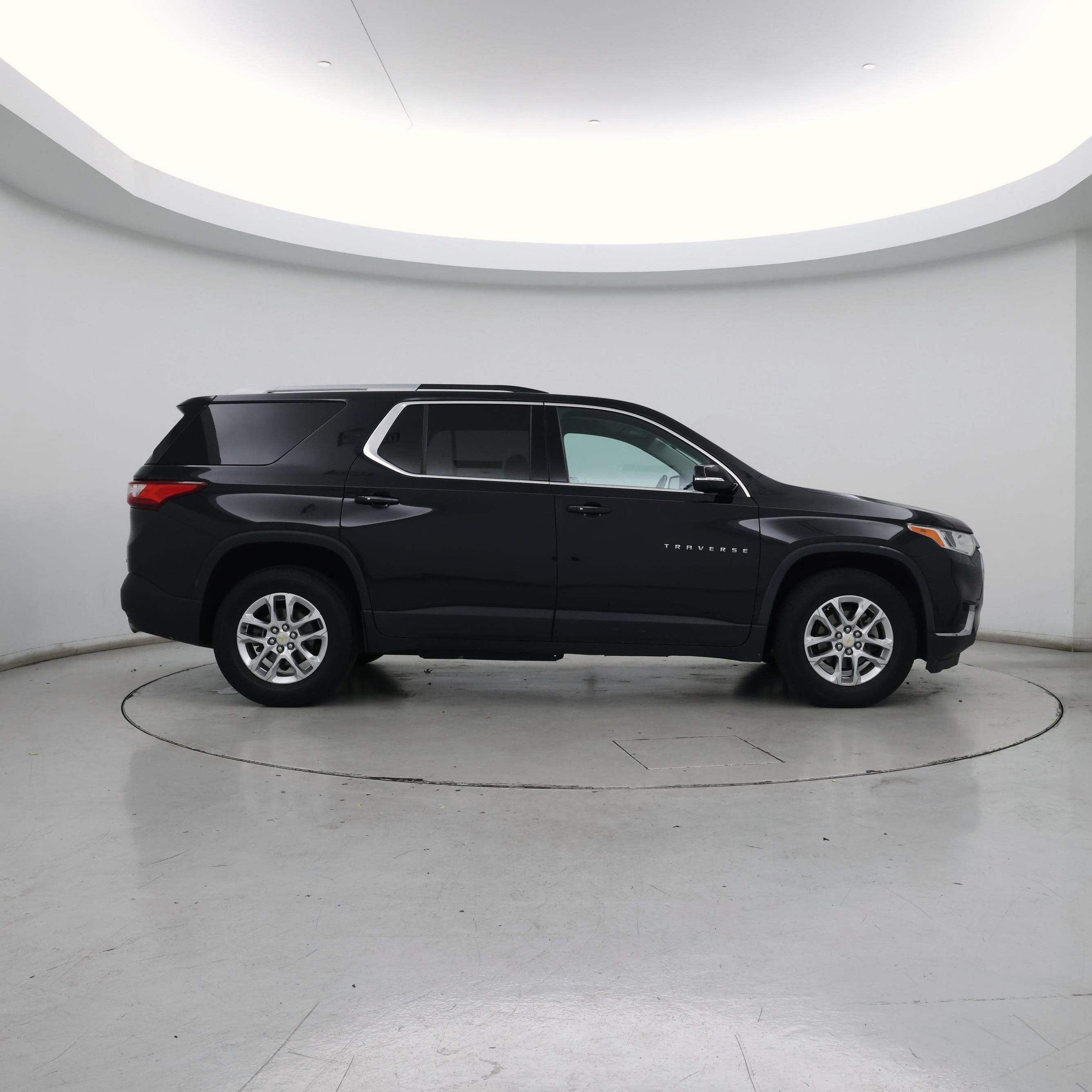Thumbnail: 2018 Chevrolet Traverse - 7