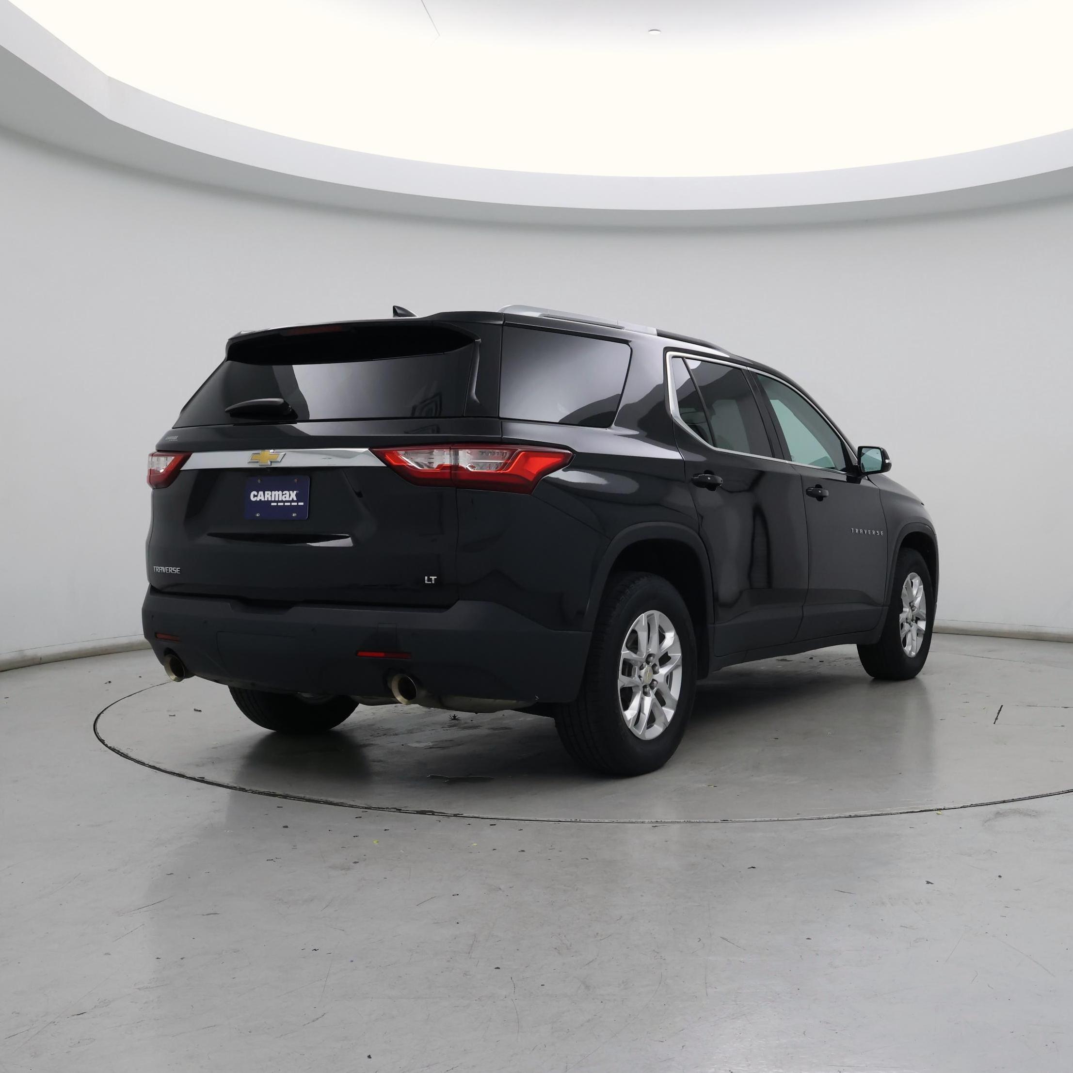 Thumbnail: 2018 Chevrolet Traverse - 8