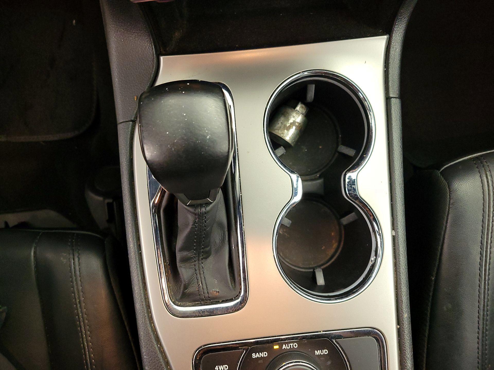 Thumbnail: 2019 Jeep Grand Cherokee - 17