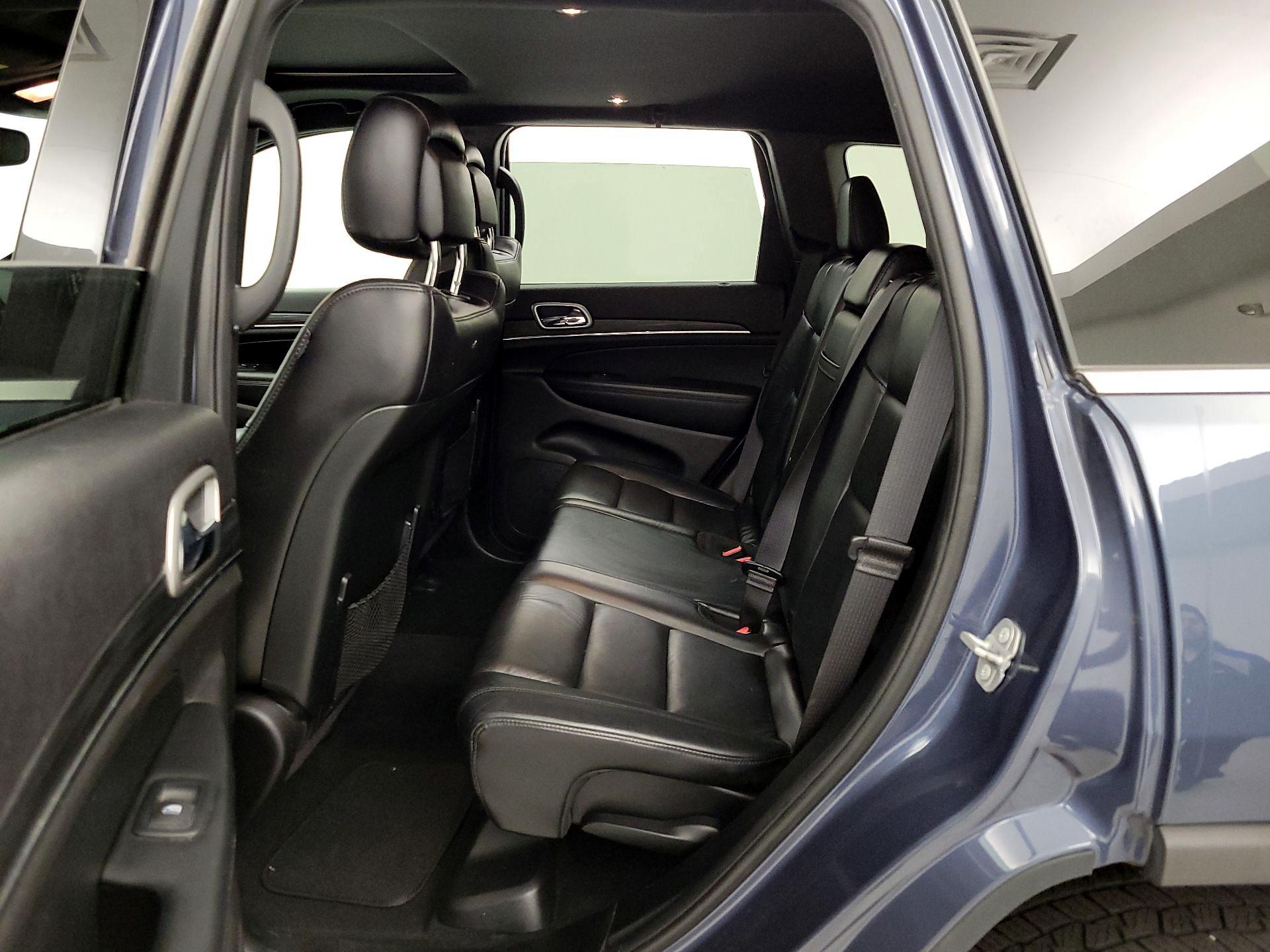 Thumbnail: 2019 Jeep Grand Cherokee - 20