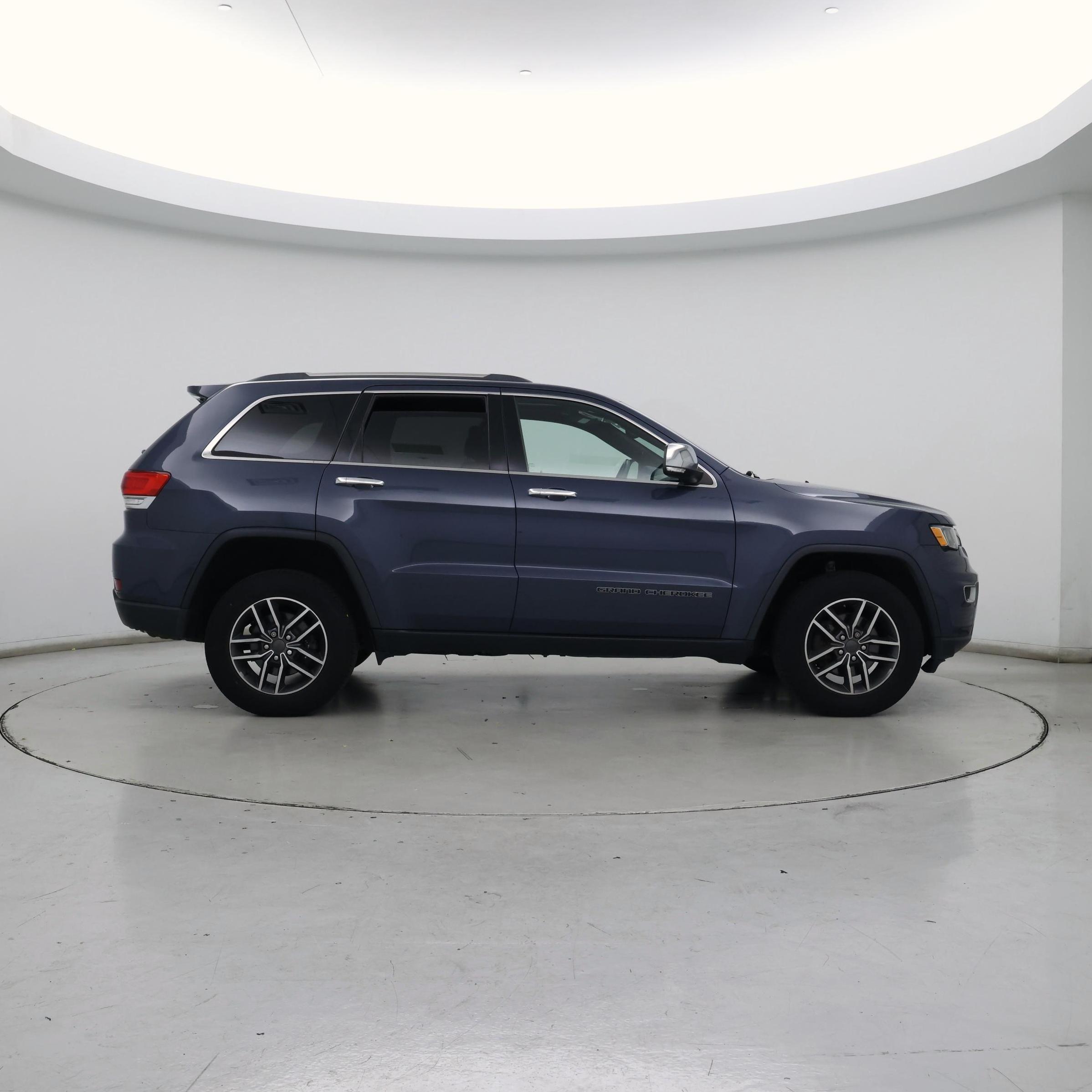 Thumbnail: 2019 Jeep Grand Cherokee - 7