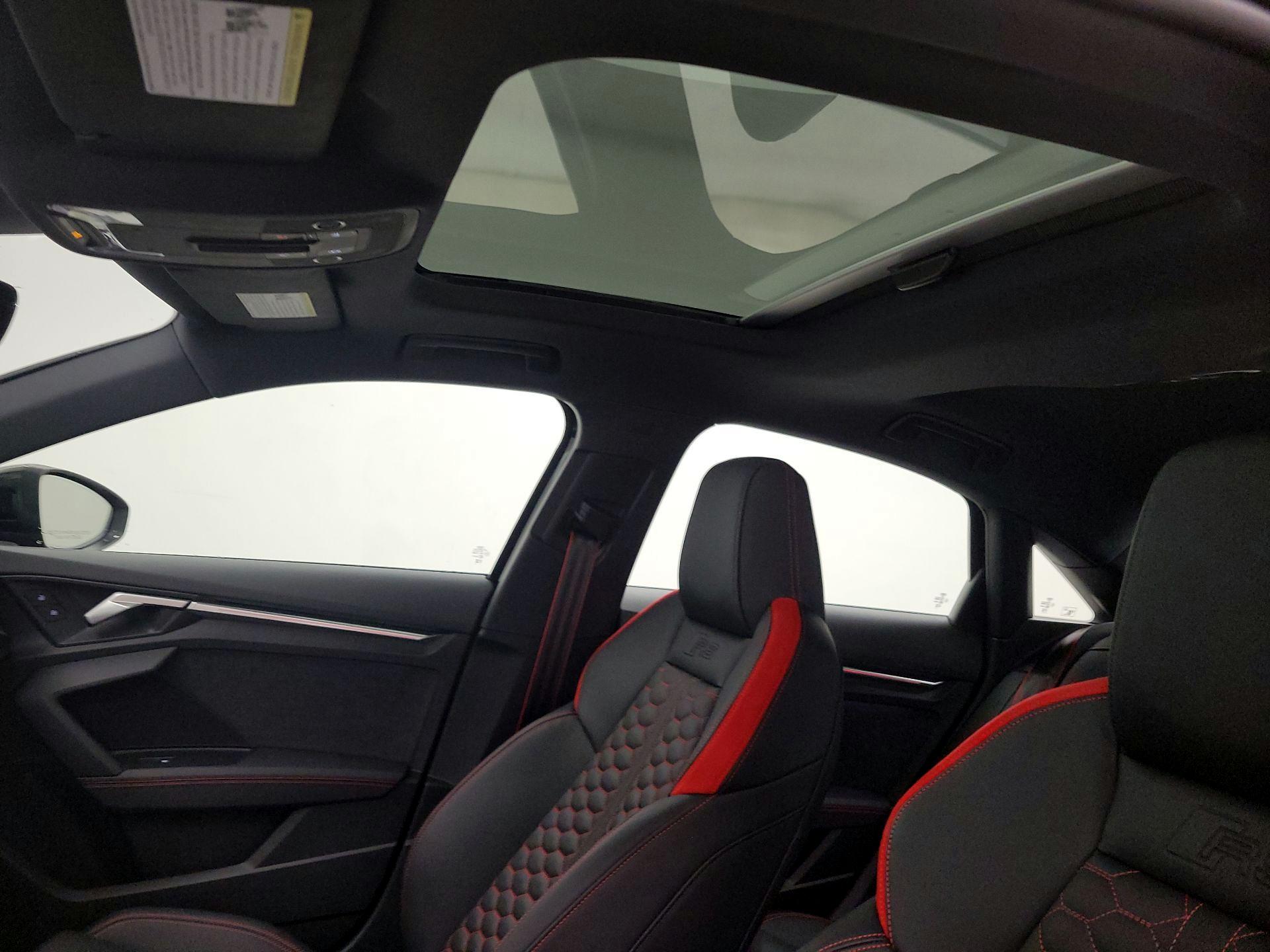 Thumbnail: 2024 Audi RS 3 - 20