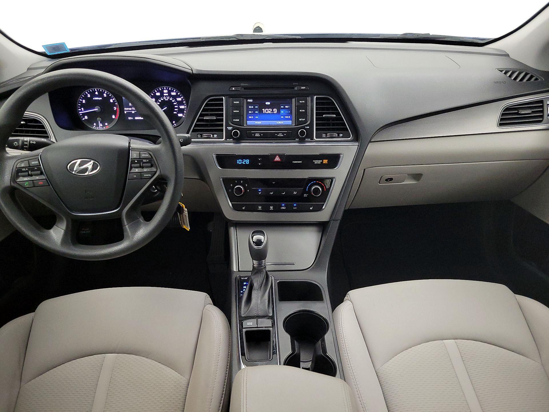 Thumbnail: 2015 Hyundai Sonata - 9