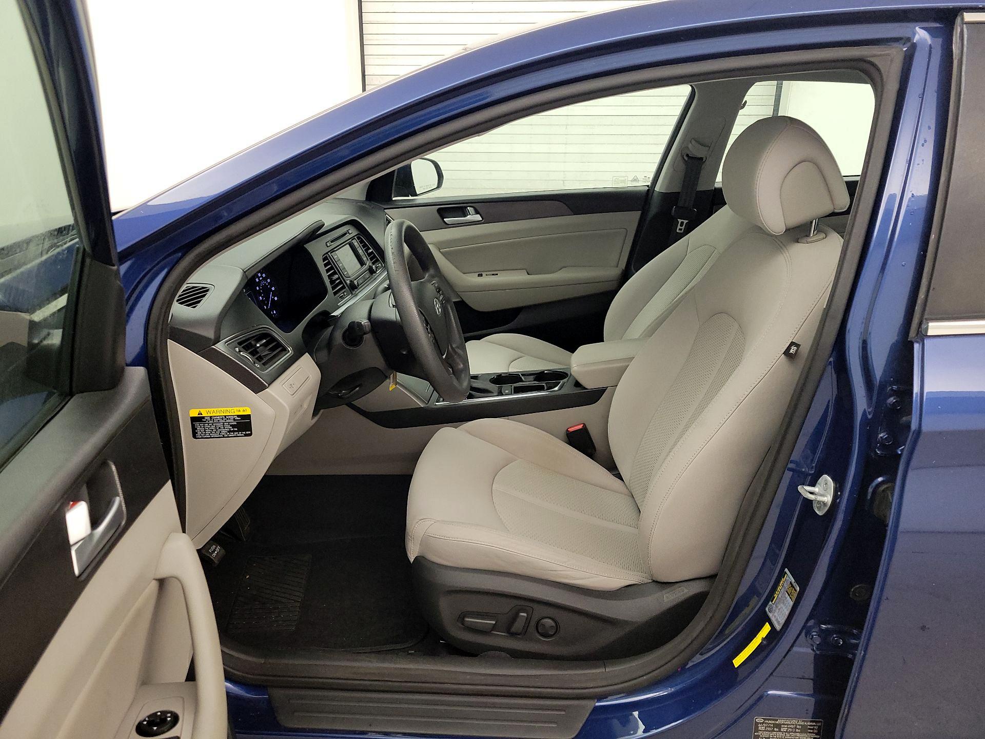 Thumbnail: 2015 Hyundai Sonata - 11