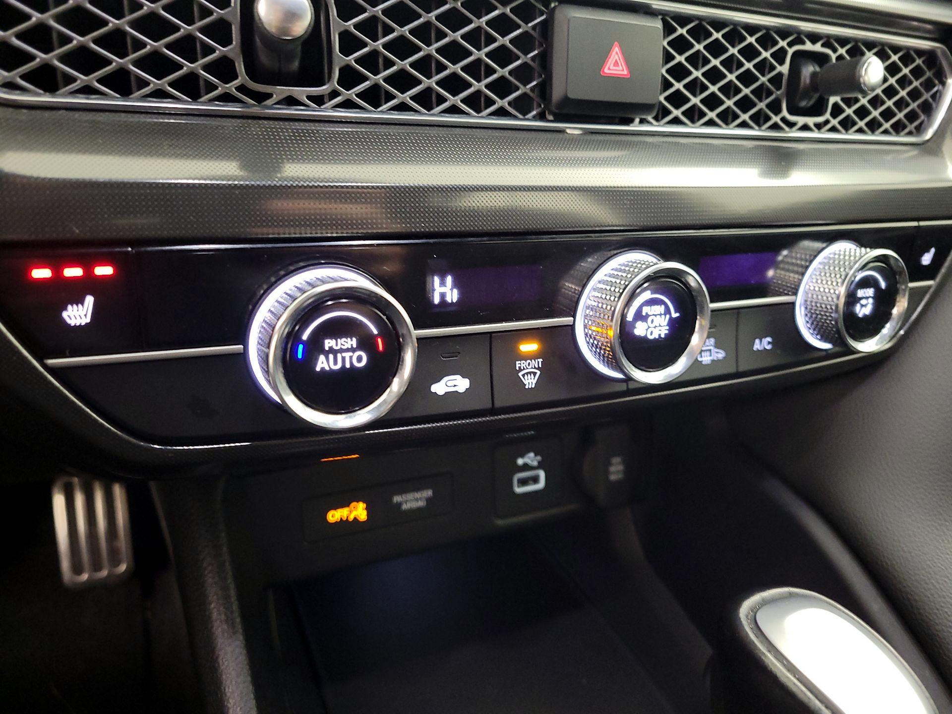 Thumbnail: 2023 Acura Integra - 16