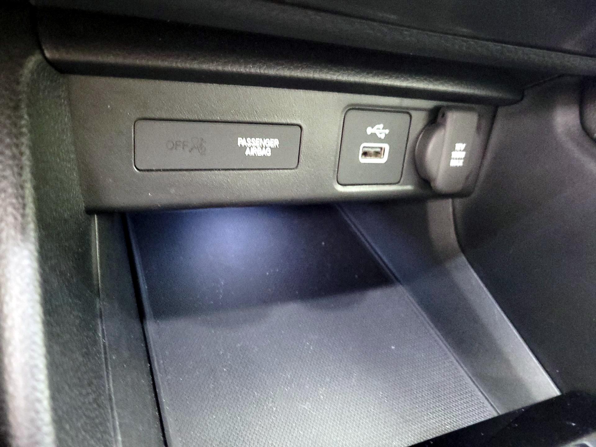 Thumbnail: 2023 Acura Integra - 18