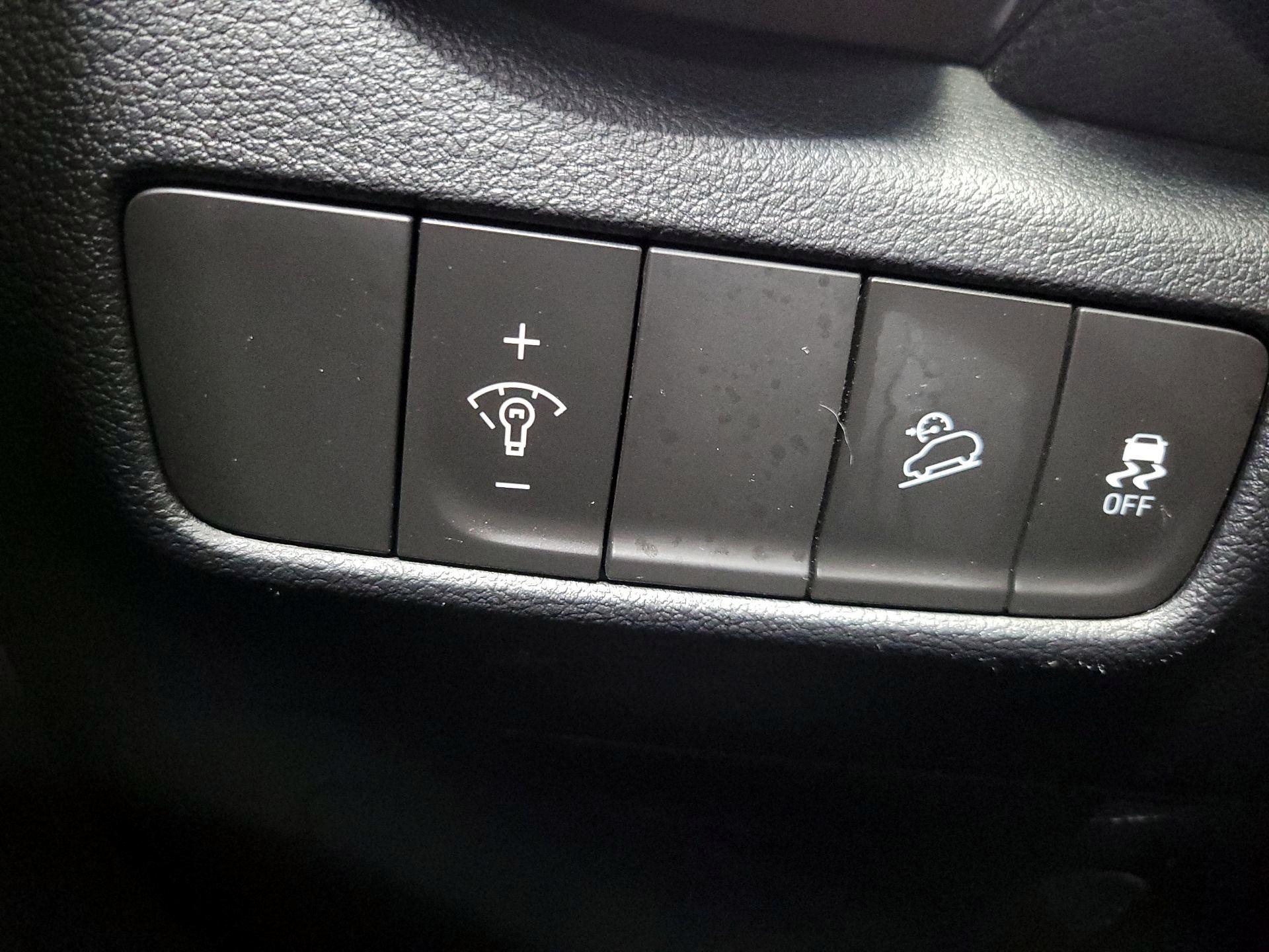 Thumbnail: 2023 Hyundai Kona - 13