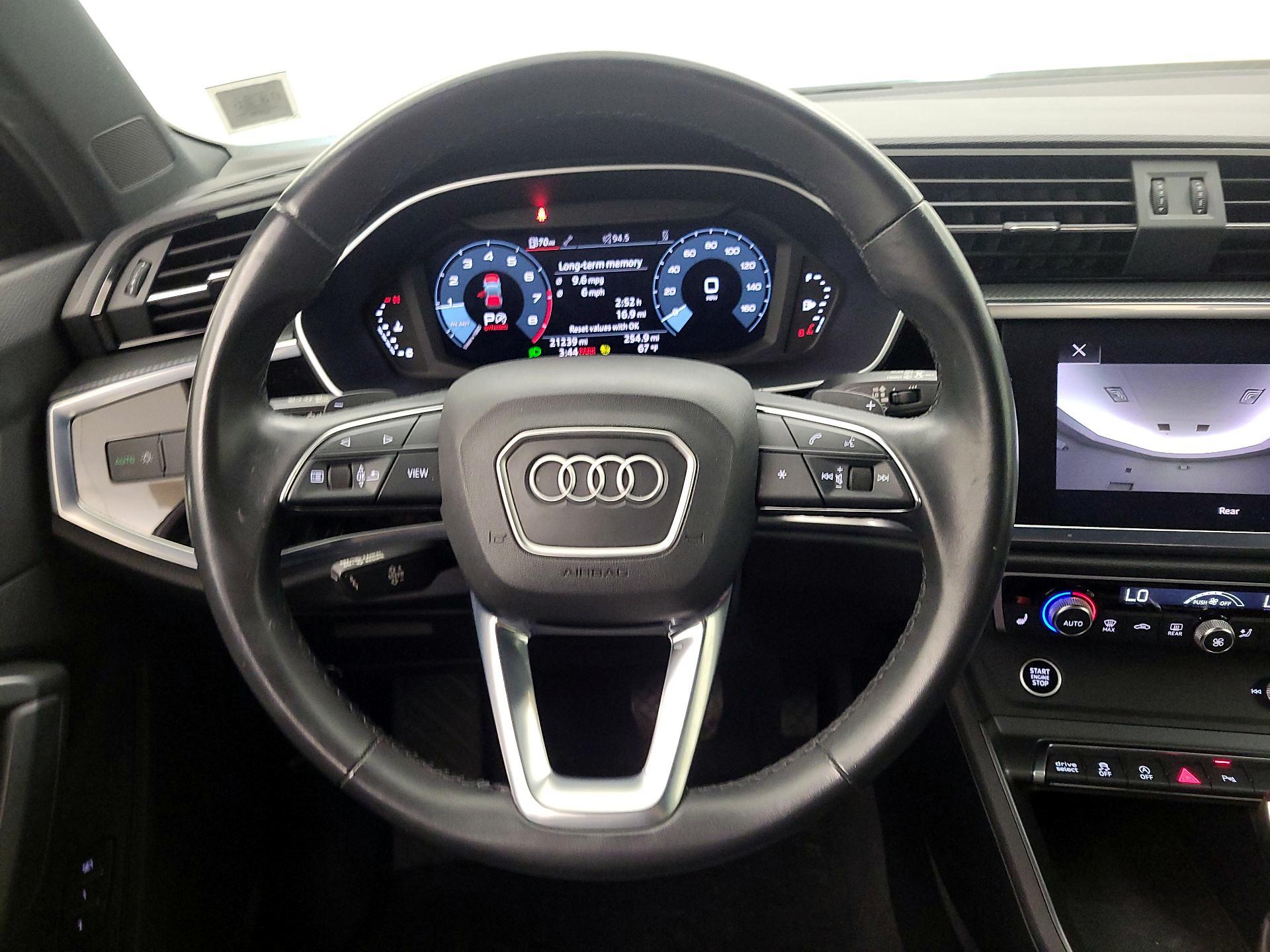 Thumbnail: 2022 Audi Q3 - 10