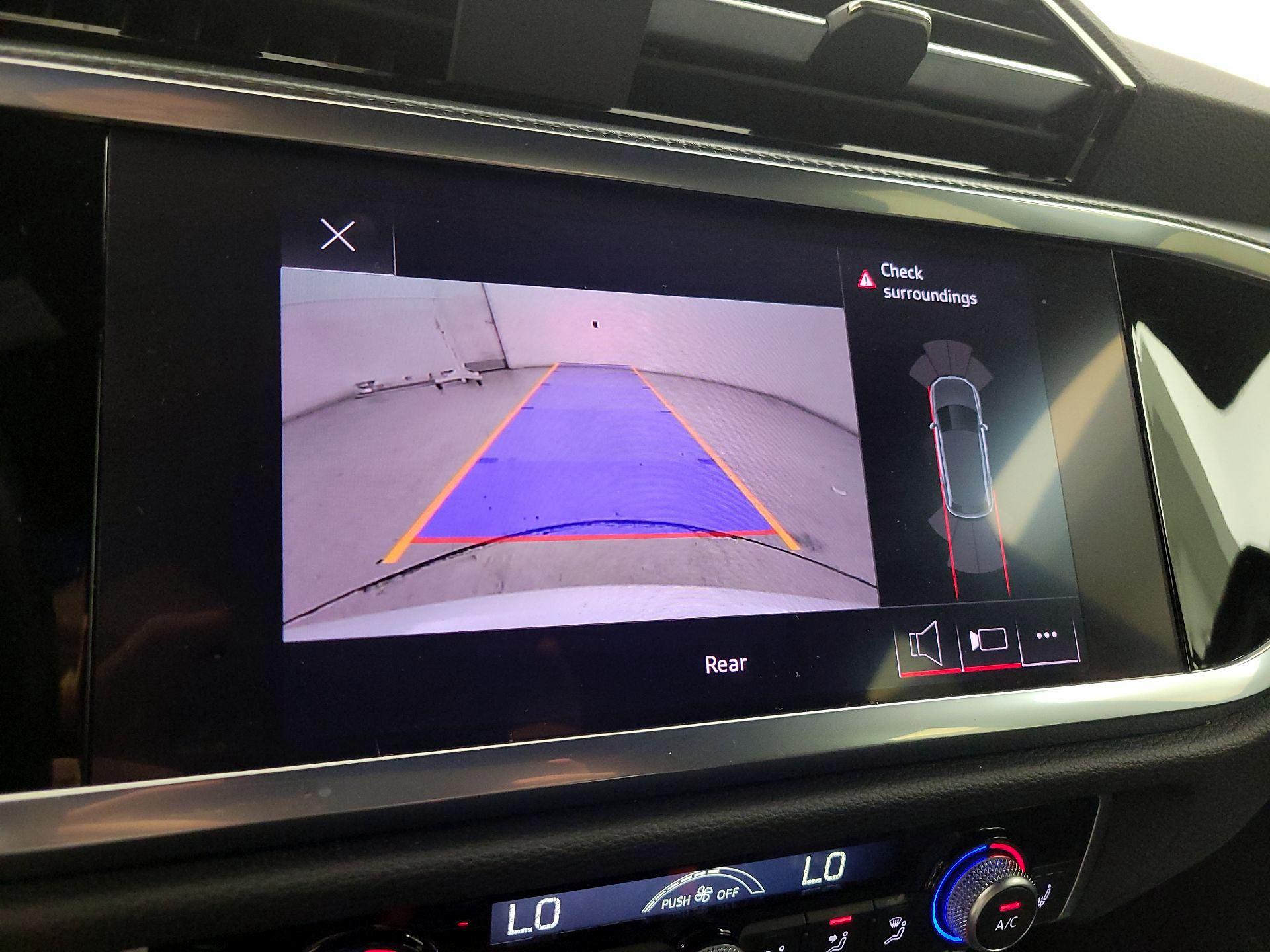 Thumbnail: 2022 Audi Q3 - 14