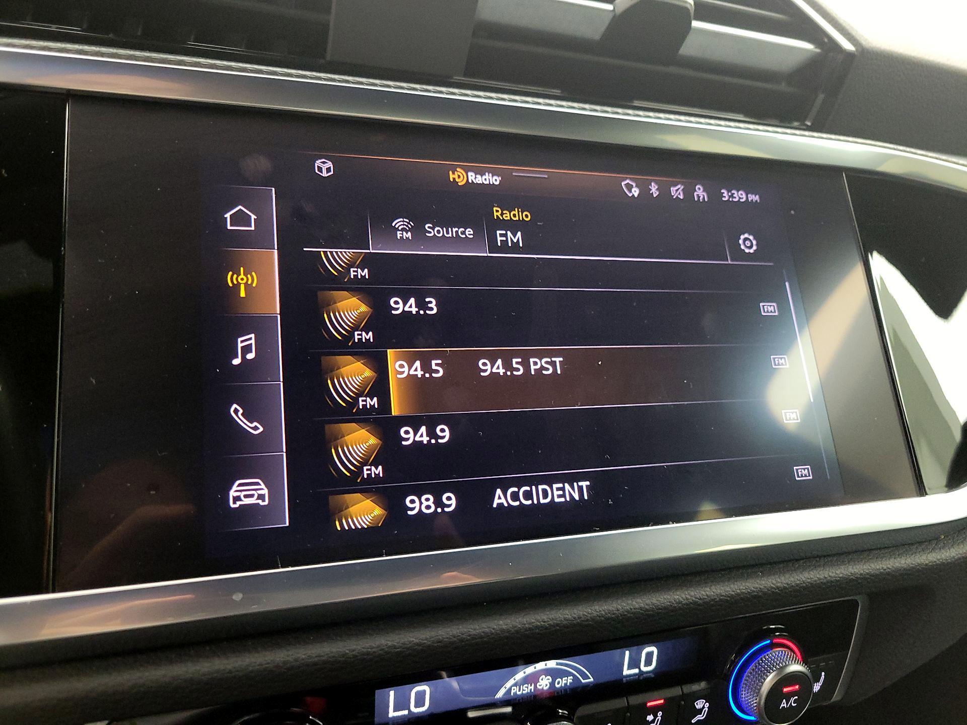 Thumbnail: 2022 Audi Q3 - 15