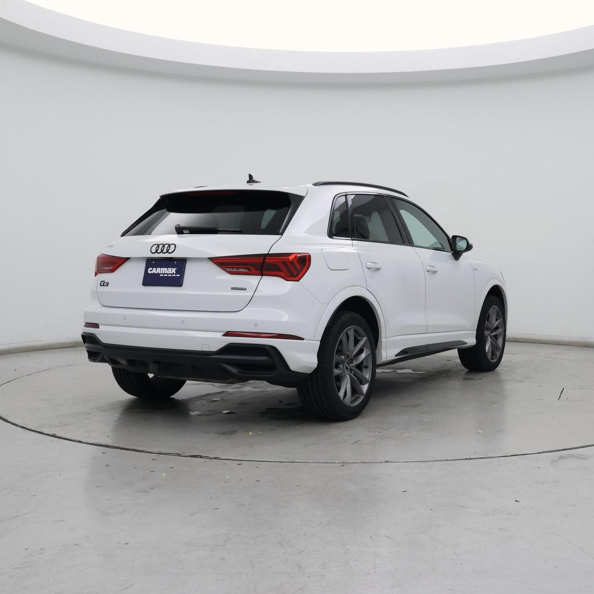 Thumbnail: 2022 Audi Q3 - 8