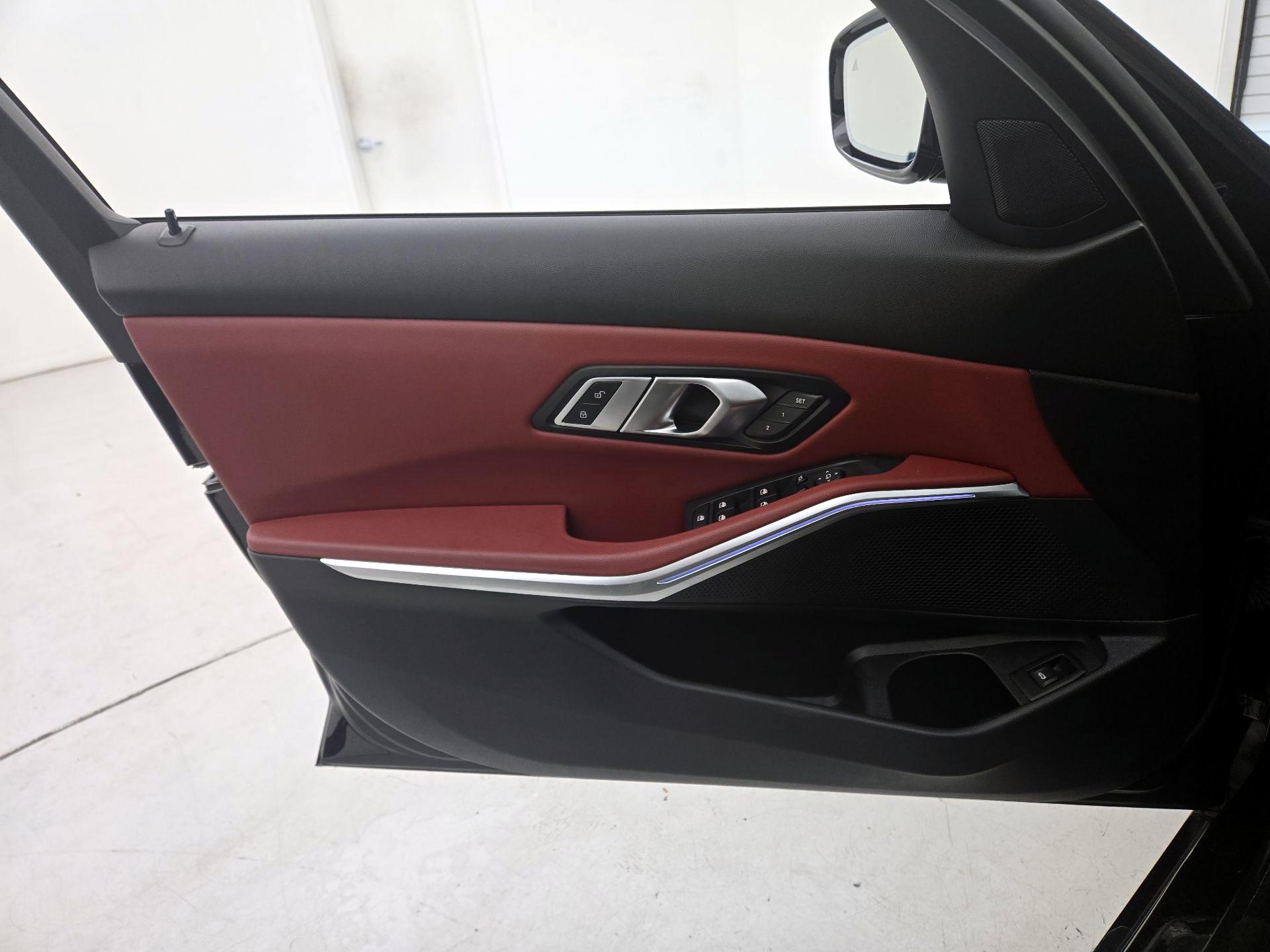 Thumbnail: 2022 BMW 3 Series - 12