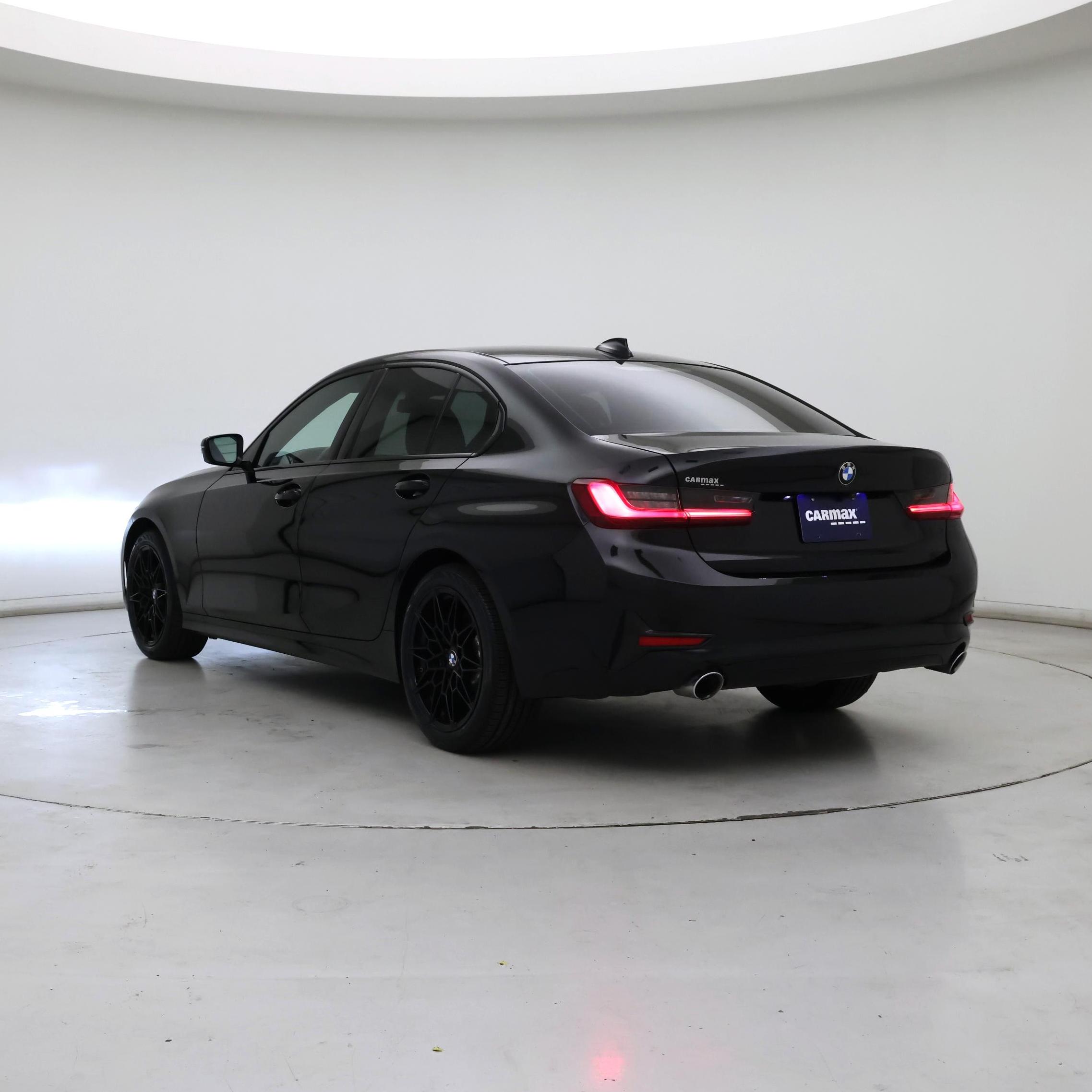 Thumbnail: 2022 BMW 3 Series - 2